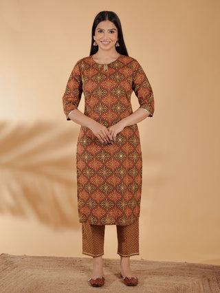 Aramya Straight Soft Cotton Geometric Print Women's Kurta - Brown