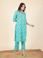Thumbnail for Aramya Straight Soft Cotton Geometric Print Women's Kurta Set - Green - Distacart