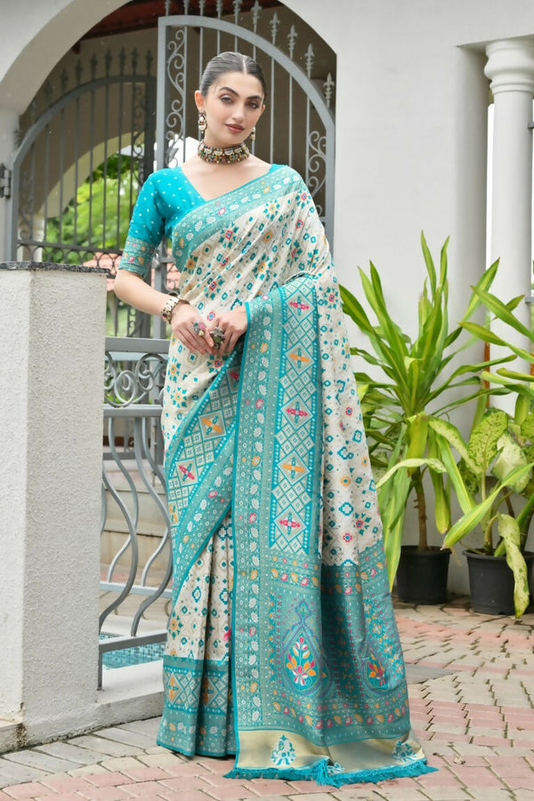 Vishnu Weaves Women's Sea-Green Banarasi Silk Patola Zari Woven Saree with Blouse
