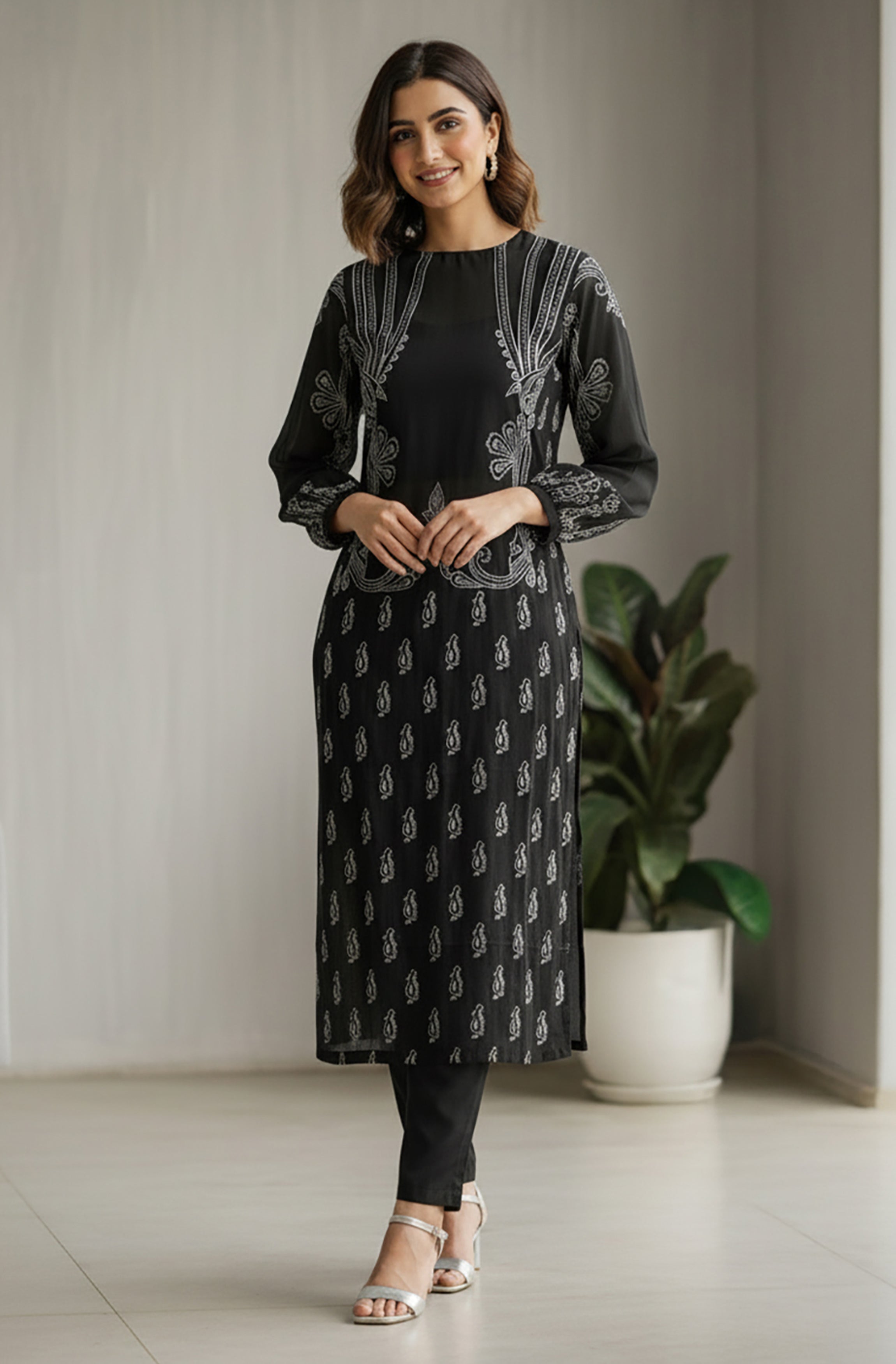 Janasya Black Straight Georgette Kurta, Bottom & Inner - Dista