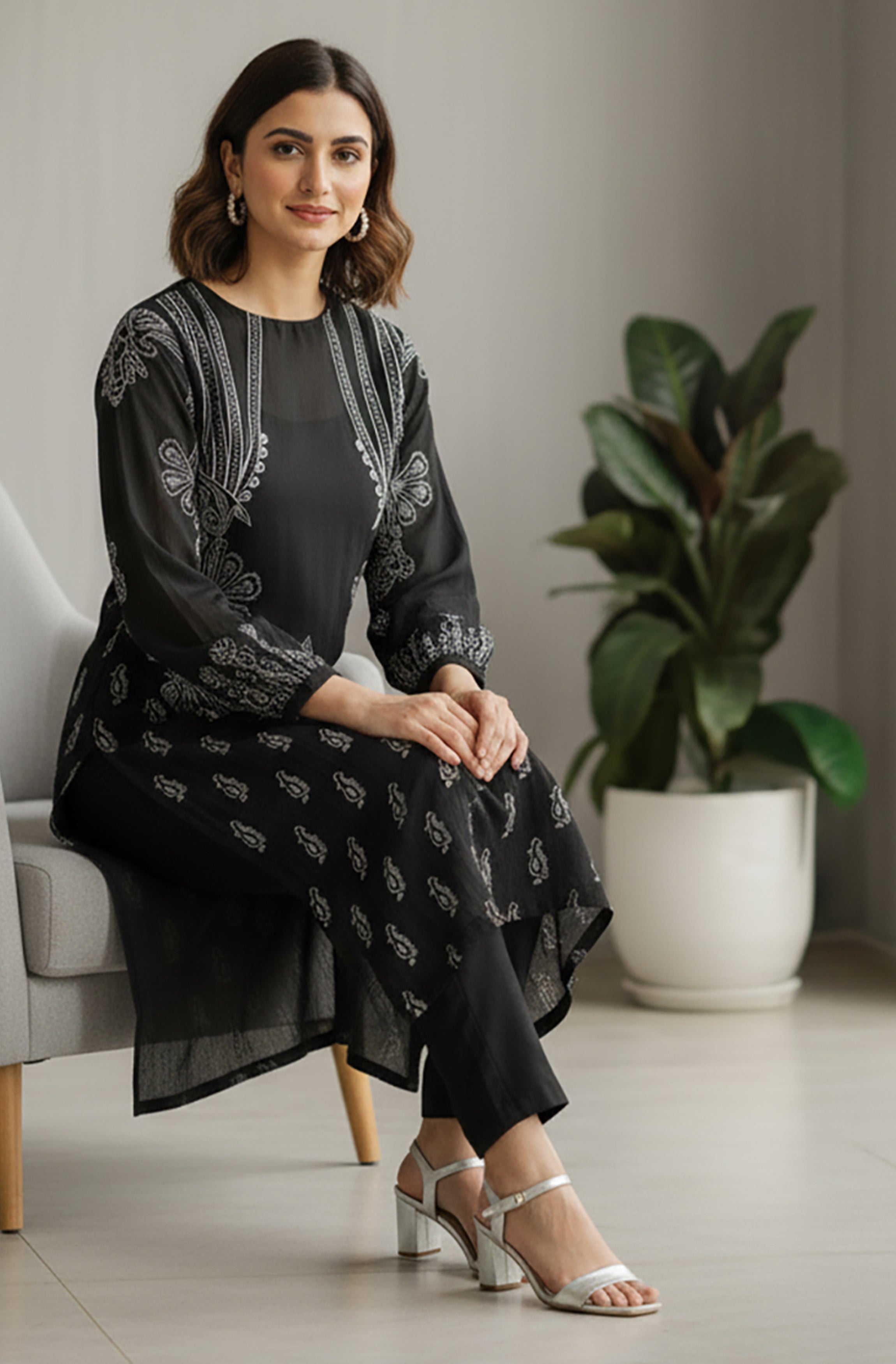 Janasya Black Straight Georgette Kurta, Bottom & Inner - Dista