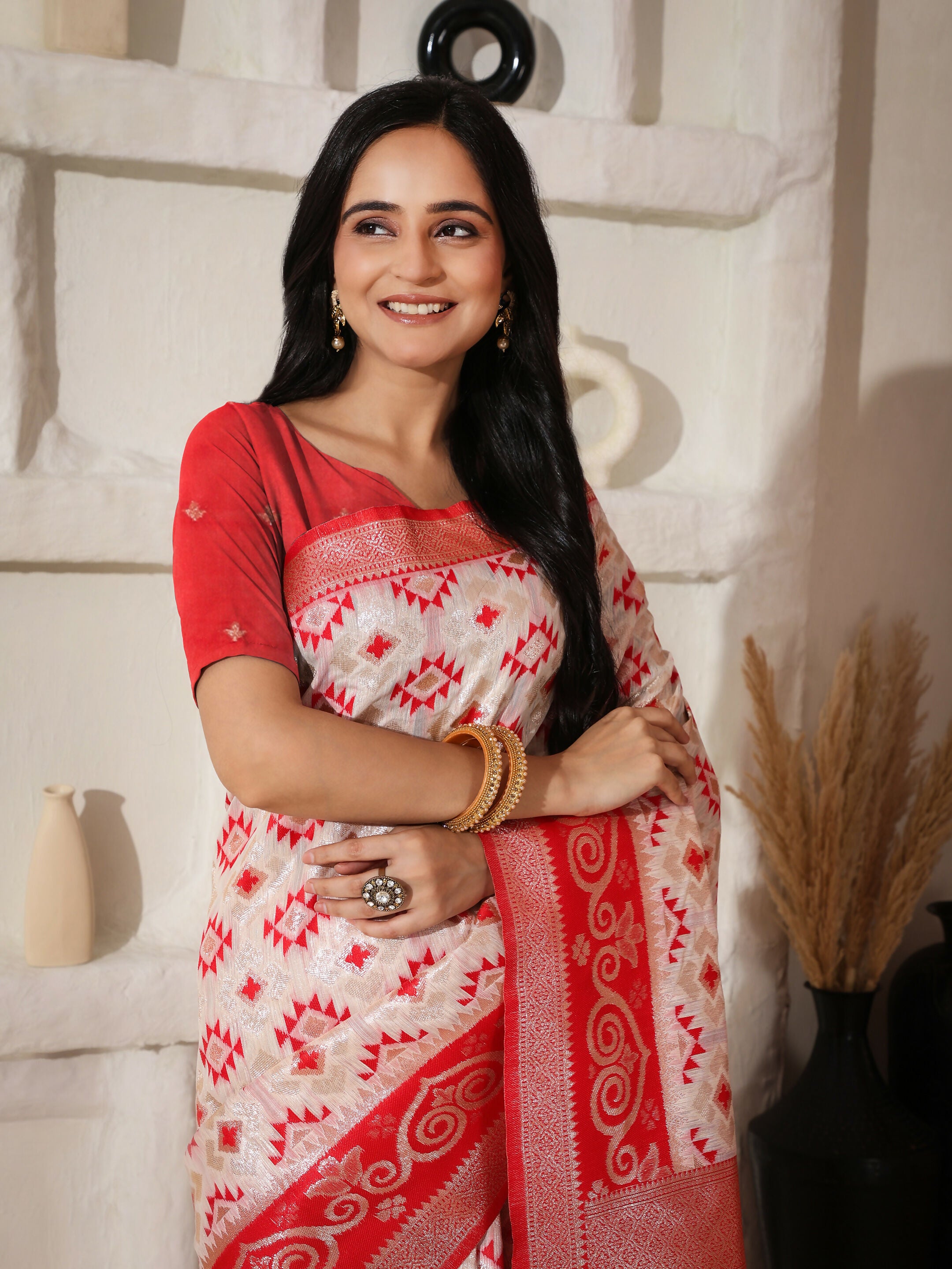 Astita Linen Cotton Red & White Saree