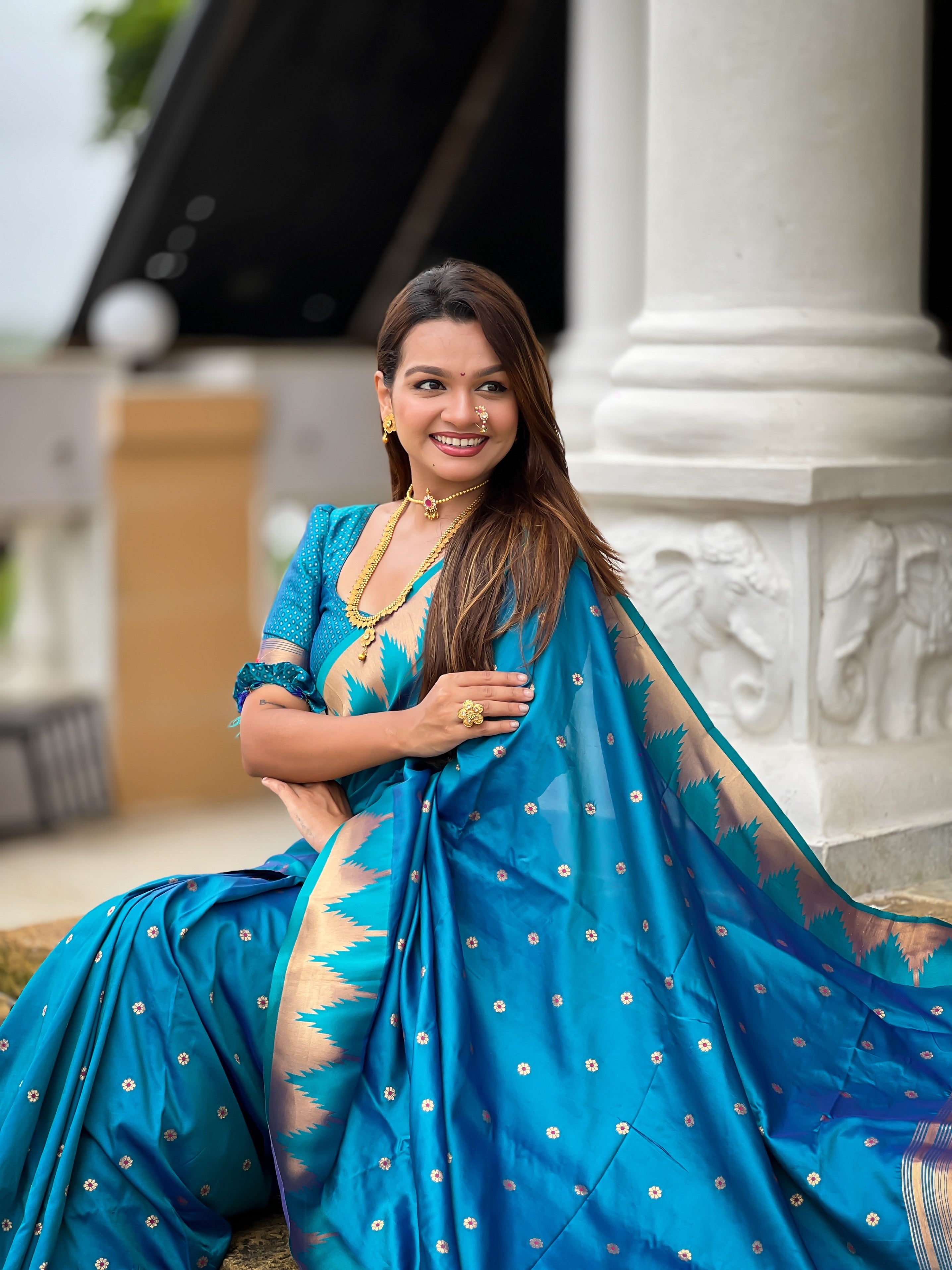 Vedant Vastram Soft Litchi Silk Banarasi Silk Jacquard Saree - Firozi - Dista