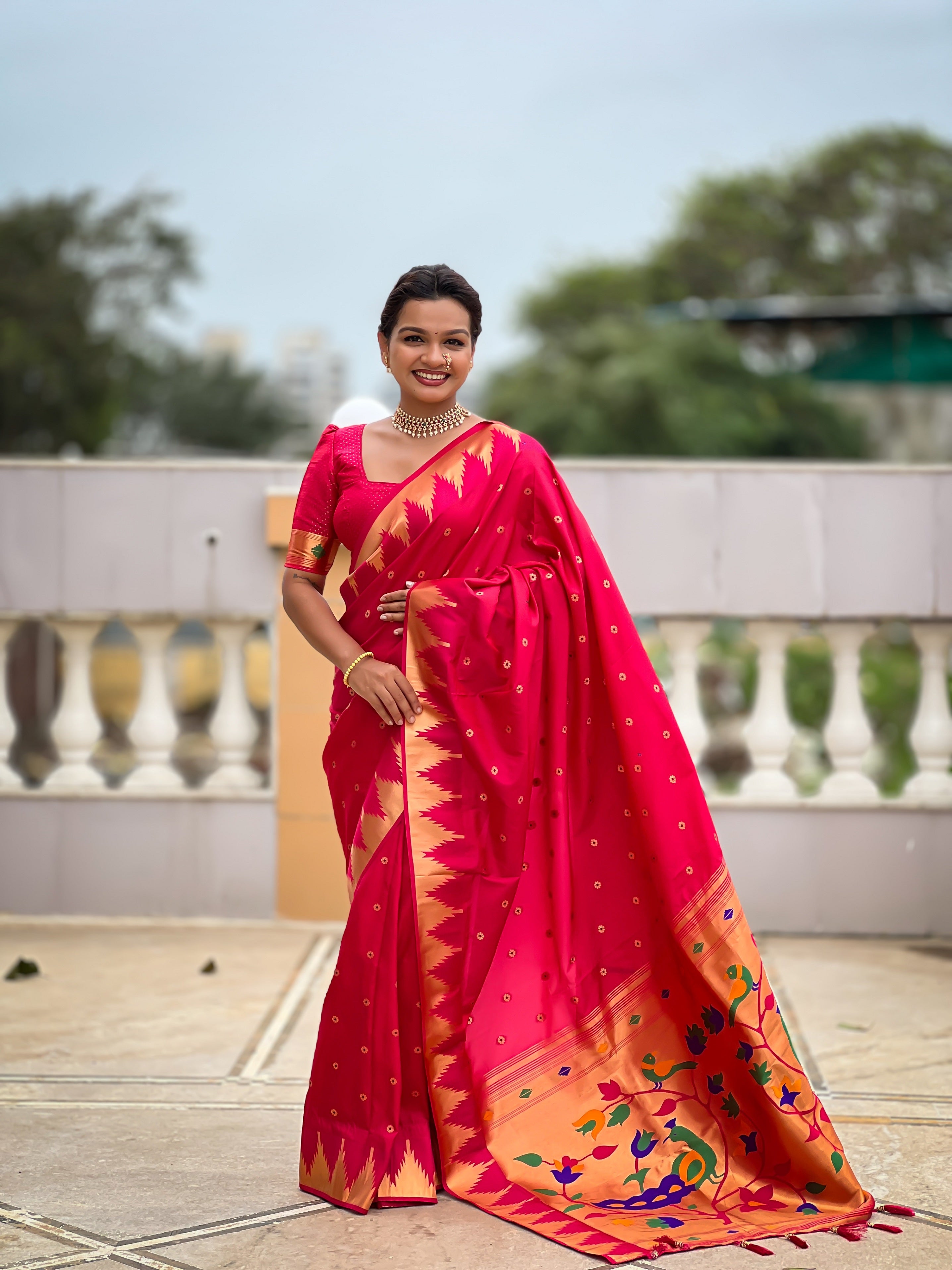 Vedant Vastram Soft Litchi Silk Banarasi Silk Jacquard Saree - Pink - Dista