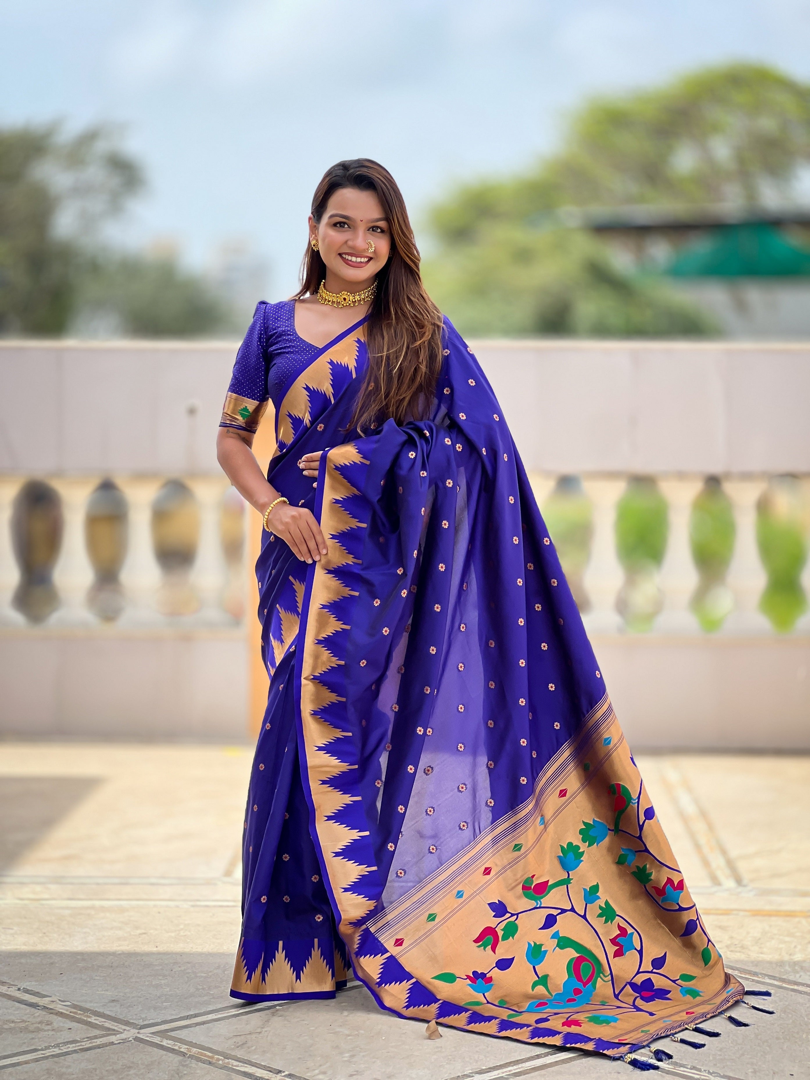 Vedant Vastram Soft Litchi Silk Banarasi Silk Jacquard Saree - Blue - Dista