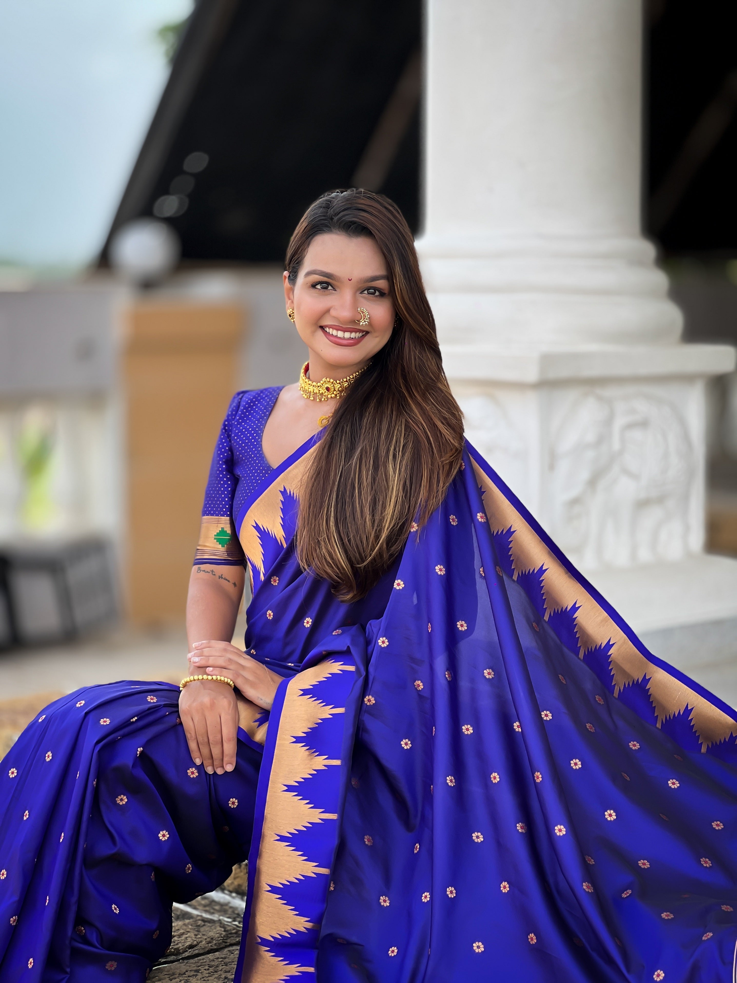 Vedant Vastram Soft Litchi Silk Banarasi Silk Jacquard Saree - Blue - Dista