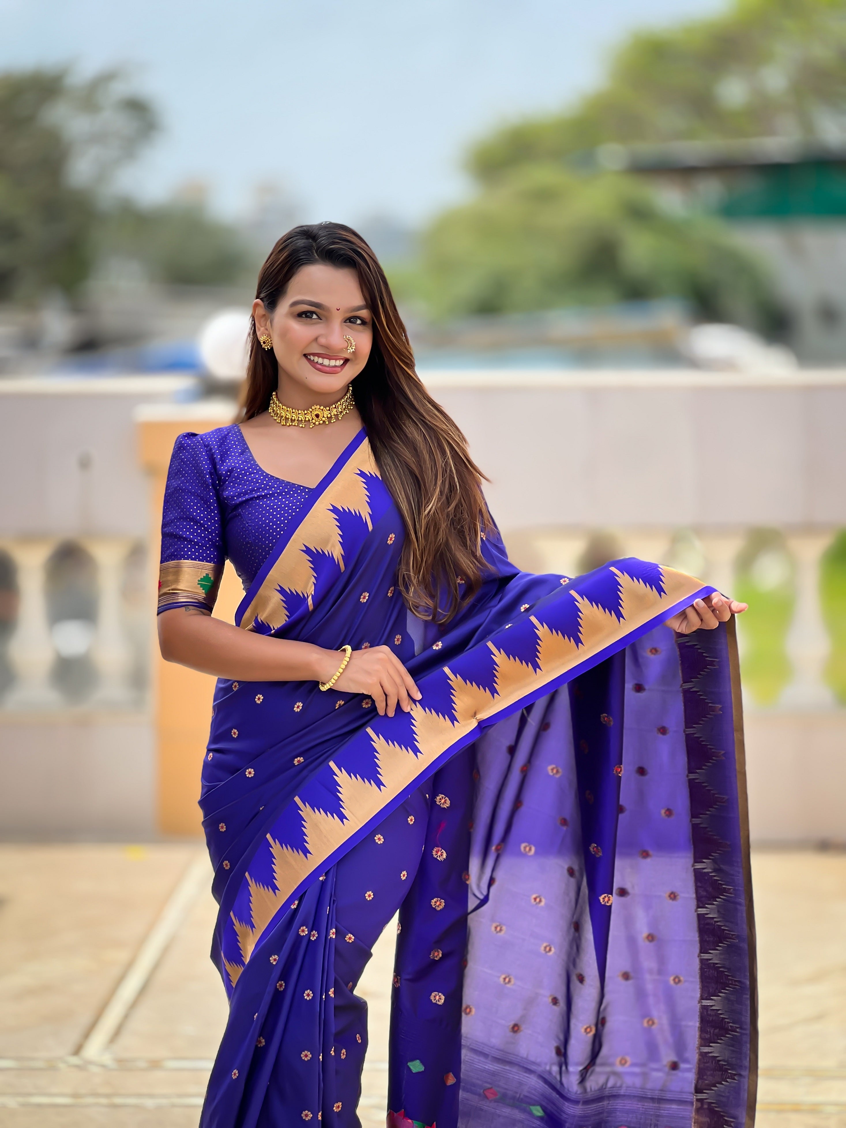 Vedant Vastram Soft Litchi Silk Banarasi Silk Jacquard Saree - Blue - Dista