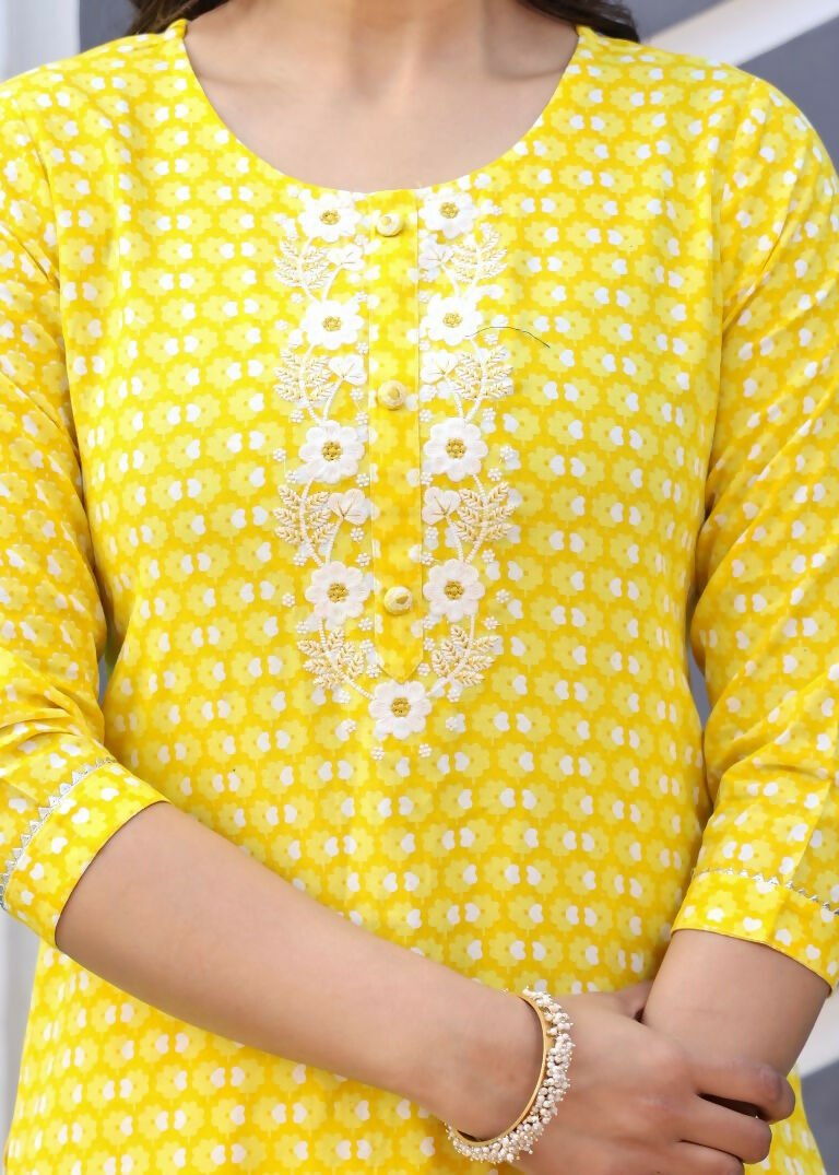 Alvano Printed Beautiful Straight Kurti with Pant and Dupatta set for Women and Girls (Yellow) - Distacart