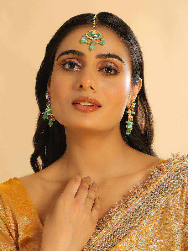 Nuyug 22K Gold Plated Lush Green Maang Tikka & Earrings Set