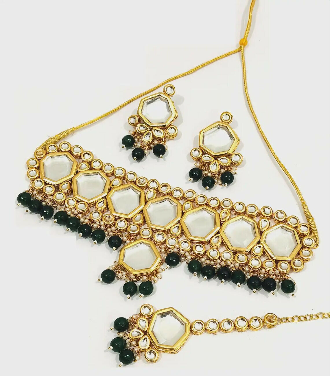 Joban Fashion Hand Made High Quality Gold Plated Base Metal Alloy Kundan Stone Studded Kundan Jewellery Set