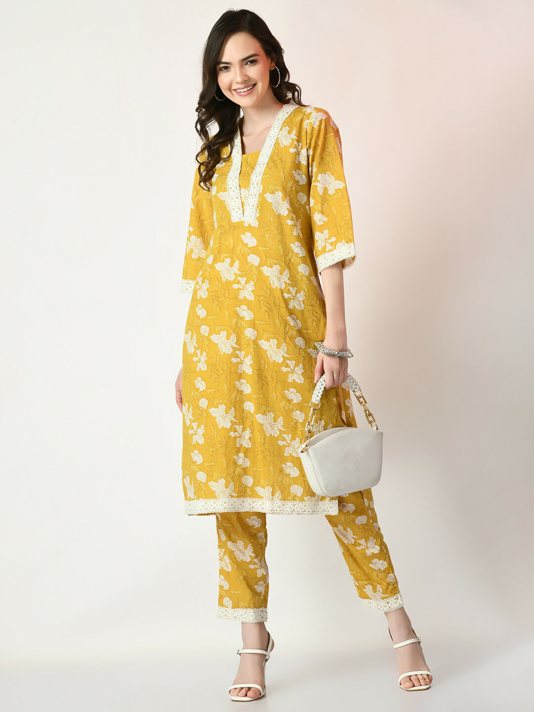 Myshka Women's Yellow Printed Kurta With Trousers - Distacart