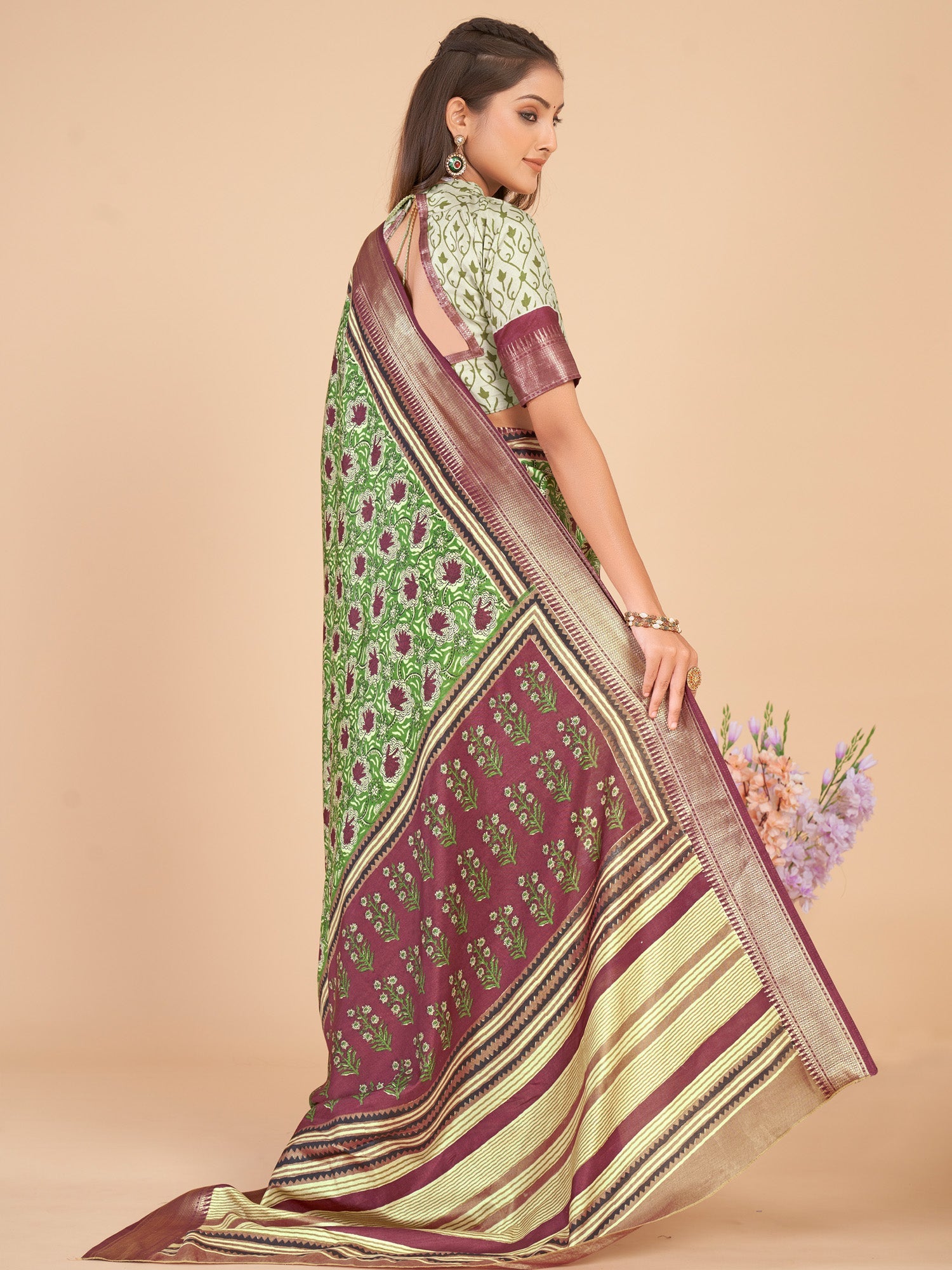 NOZ2TOZ Women's Dola Silk Light Green Woven Design Designer Saree With Blouse Piece - Distacart