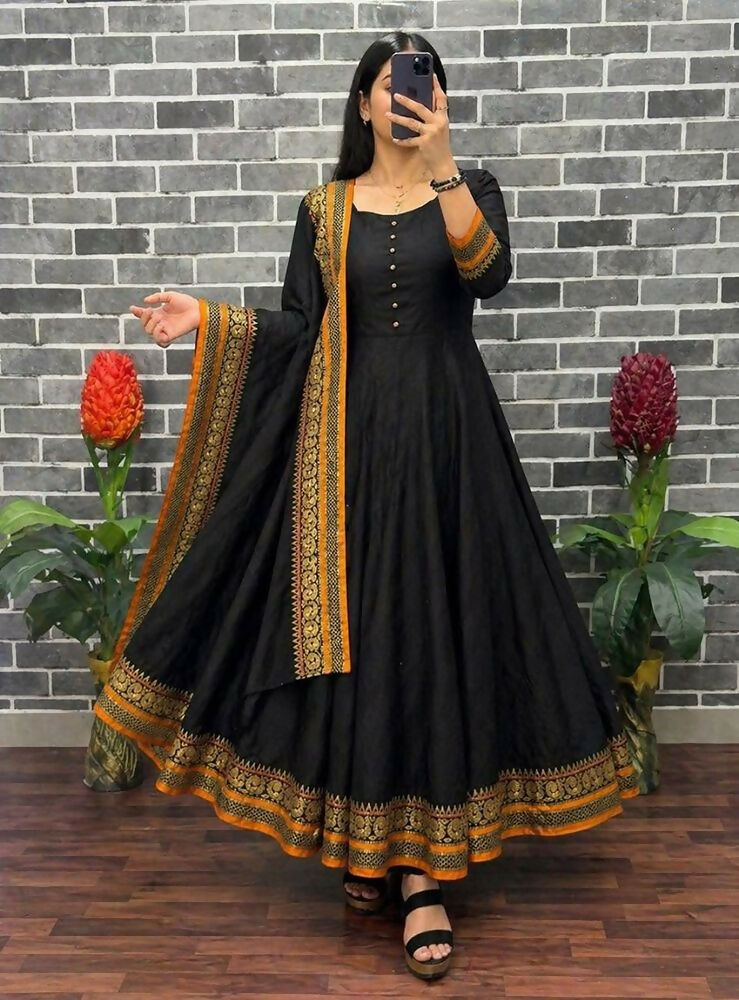 Teeya Creation New Trendy Stylish Black Solid Anarkali Kurta with Traditional Golden Border Dupatta Set - Dista