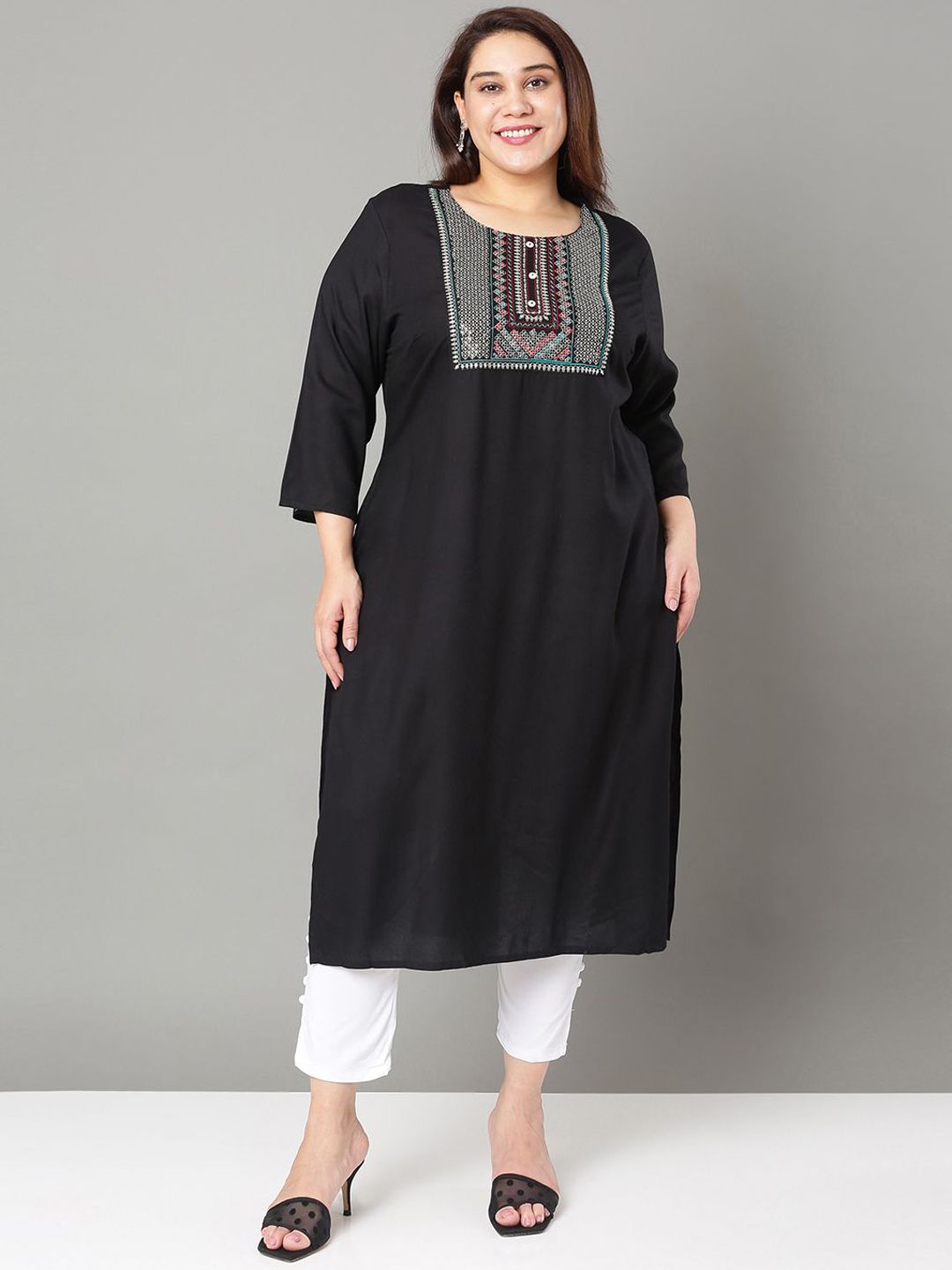 Sztori Plus Size Floral Yoke Design Sequinned Straight Kurta - Distacart