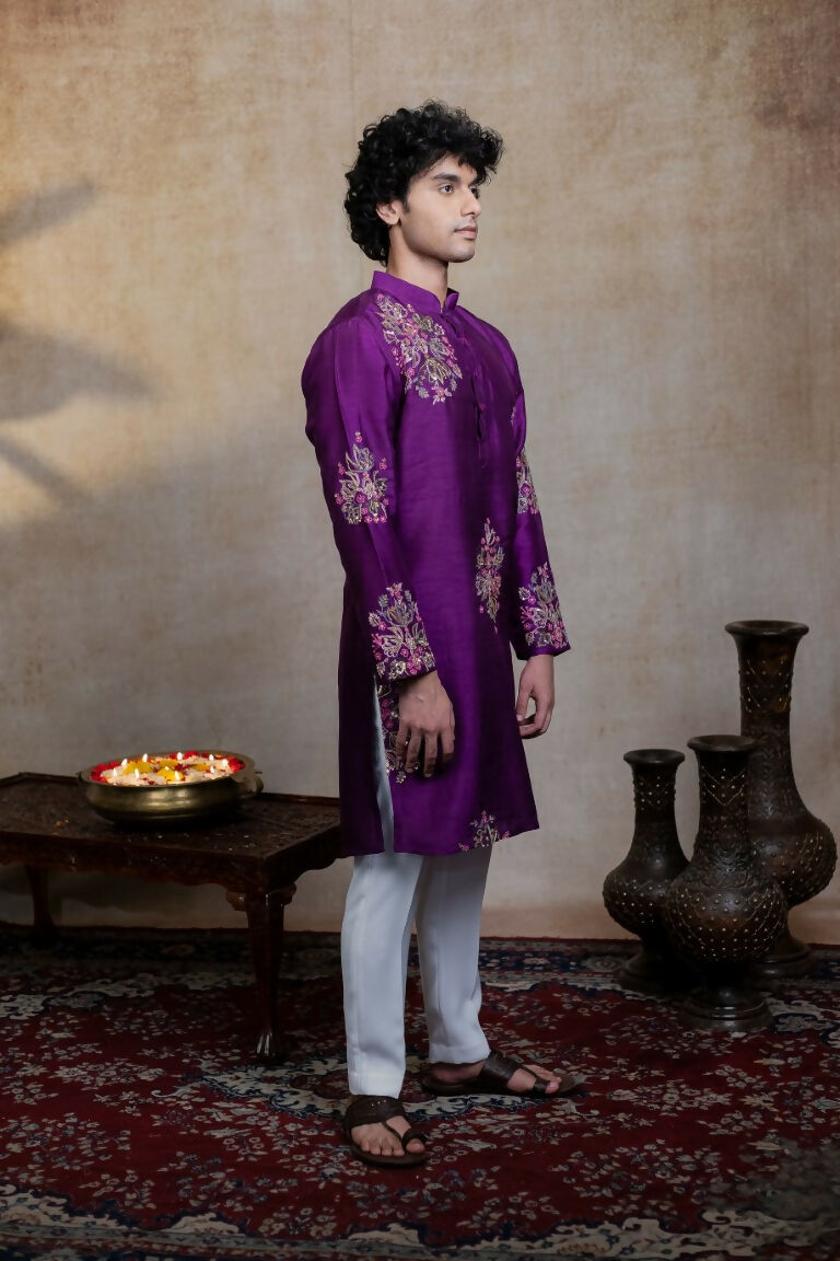 Falling Raw Silk Purple Mayura Cham Set By Hilo Design