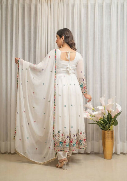 Joban Fashion White Georgette Sequence Embroidery Work Readymade Kurta Set - Distacart