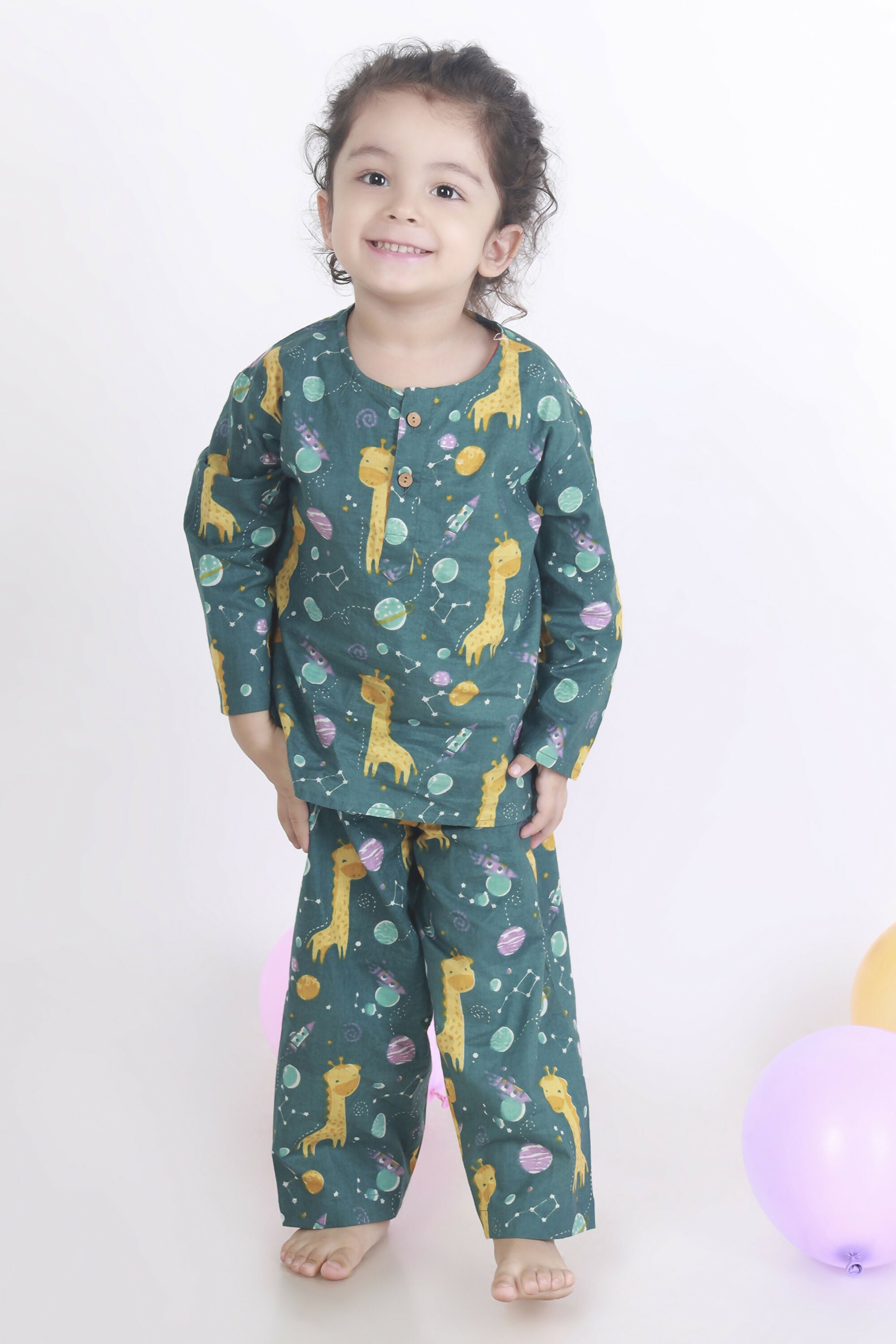 Breathables Green Giraffe Print Cotton Nightsuit Set For Kids - Dista