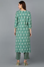 Thumbnail for Ahika Green Silk Blend Geometric Embroidered Kurta - Distacart