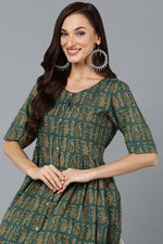 Thumbnail for Ahika Cotton Blend Green Paisley Printed Flared Kurta - Distacart