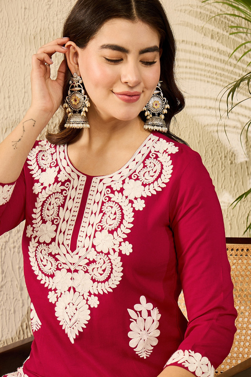 Vivaanta Fashion Red Viscose Rayon Solid Embroidered Straight Kurta VCK9782 - Dista