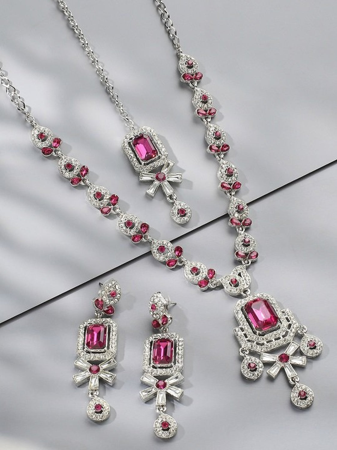 Jewel City Rhodium-Plated Stones Studded Necklace & Earrings With Maang Tika