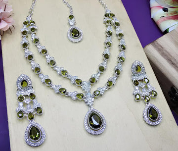 Jewel City Teardrop Bridal Necklace Set with Earrings & Maang Tikka - Ethnic Wedding Jewelry for Brides & Parties - Distacart