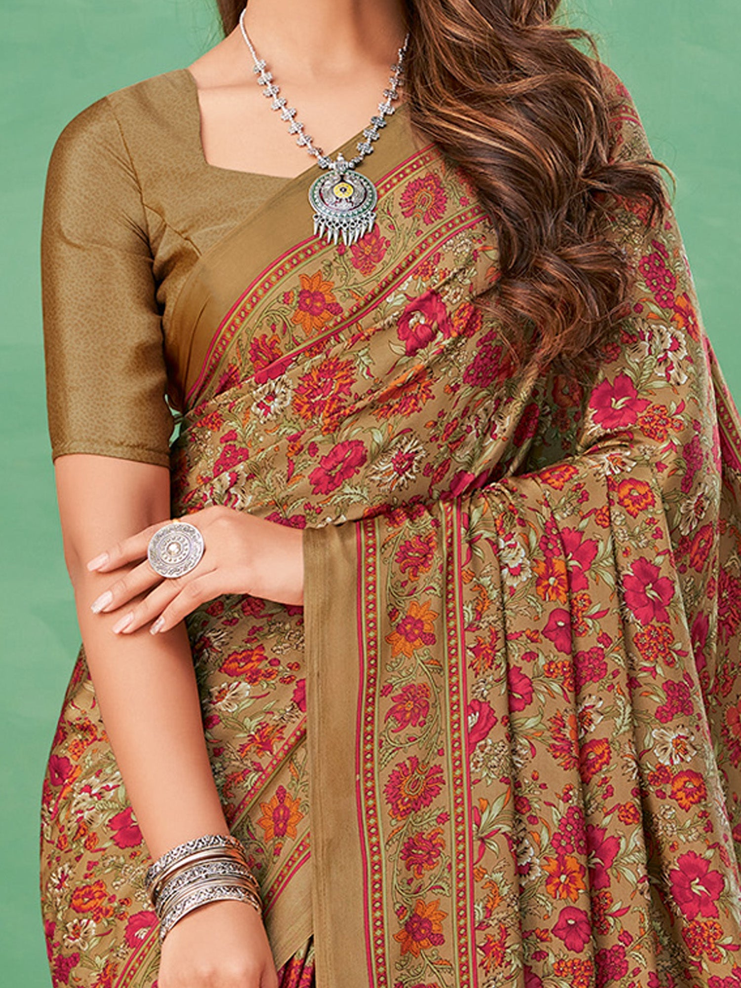 NOZ2TOZ Women's Crepe Beige Printed Designer Saree With Blouse Piece - Distacart
