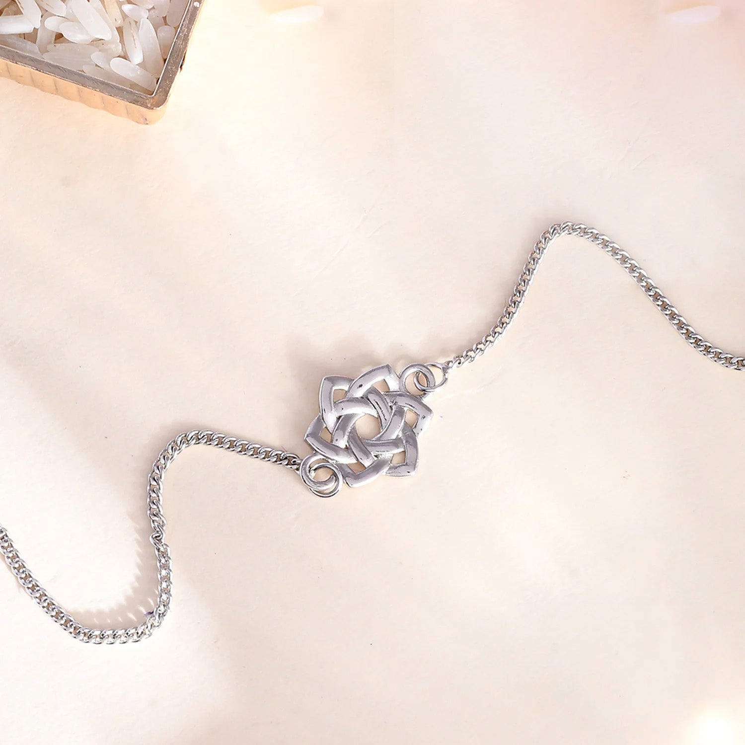 trueBrowns Sterling Silver Knot Rakhi - Distacart