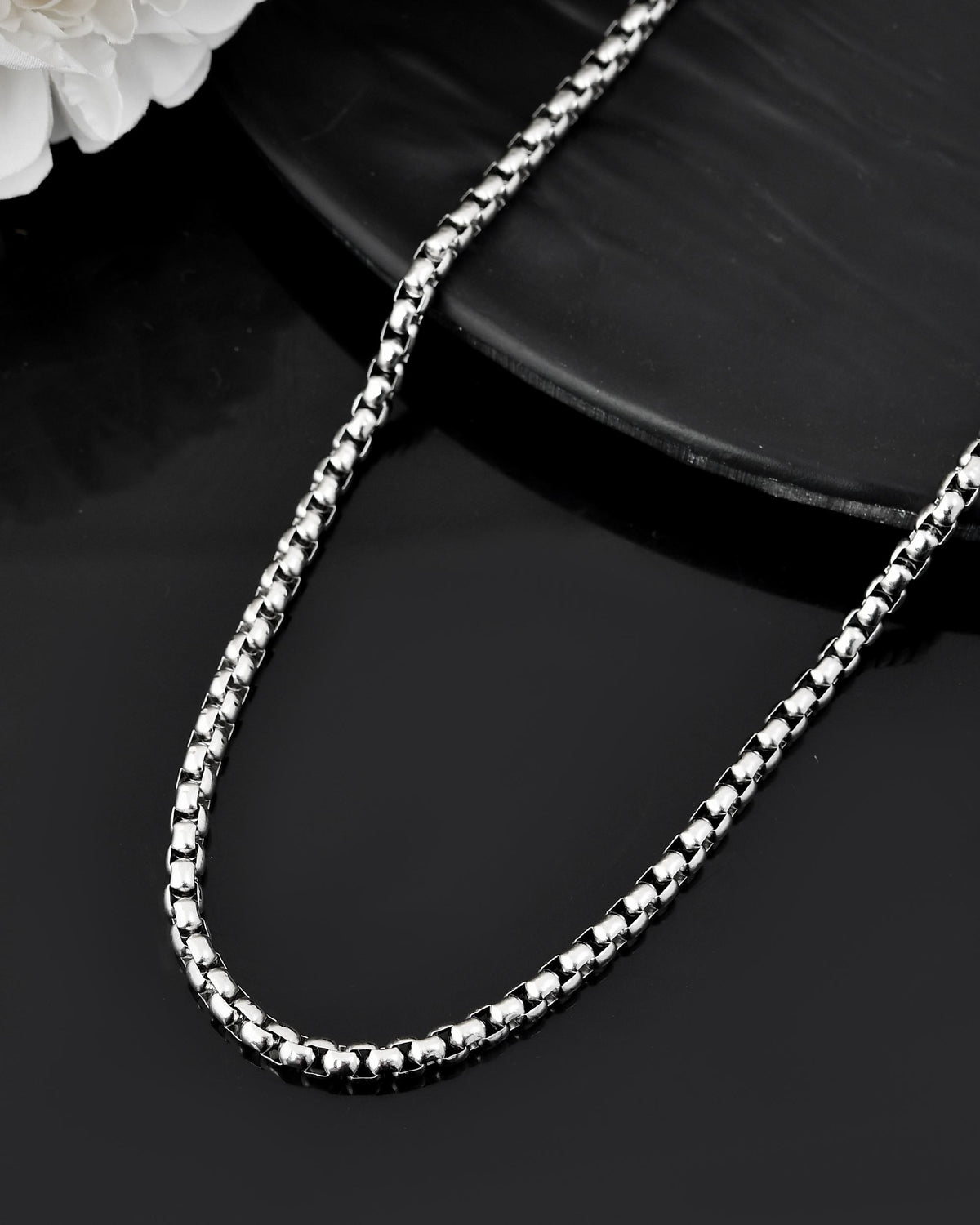 VOJ Men Stainless Steel Silver-Plated Minimal Chain