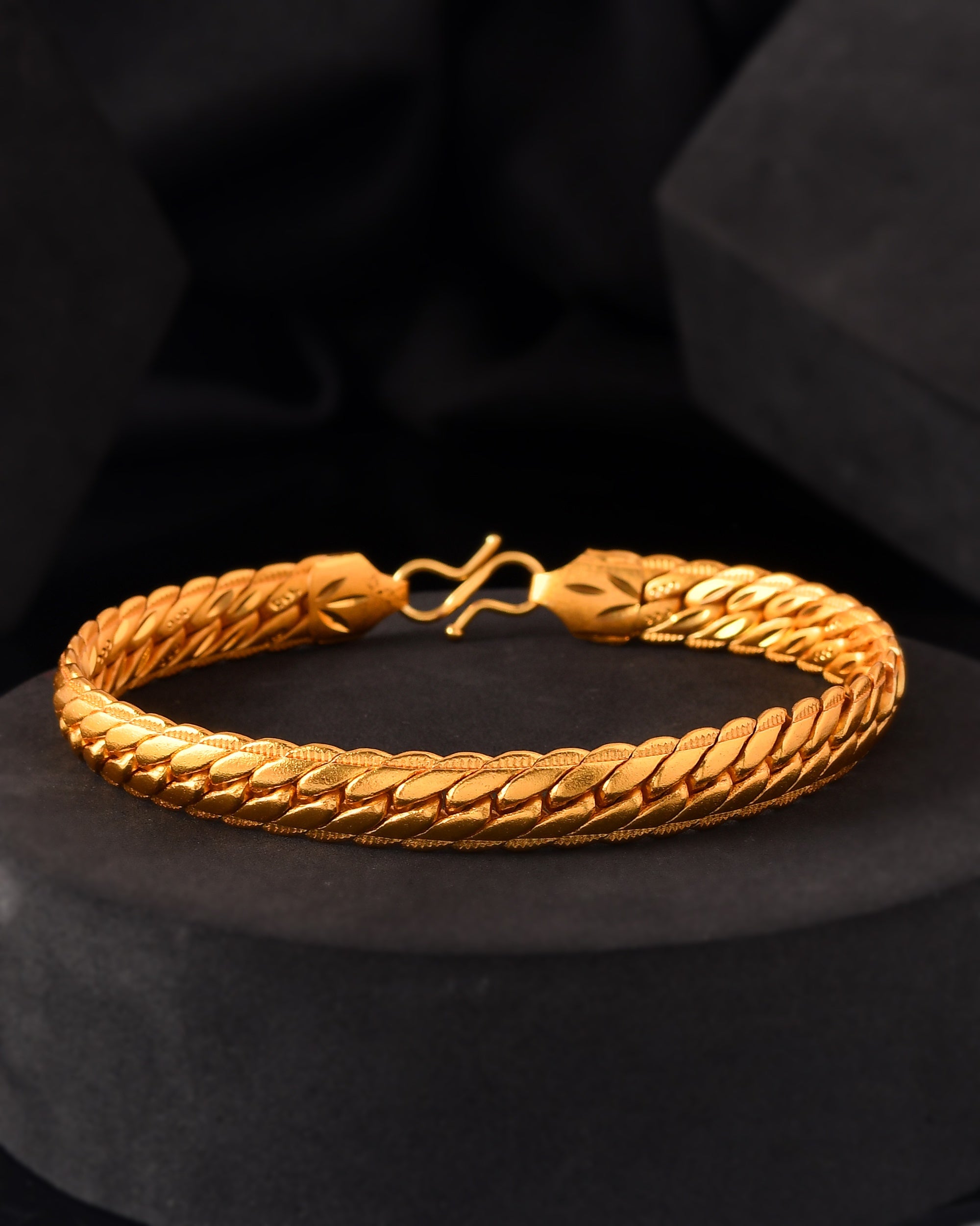 VOJ Gold Polished HandCrafted linked Bracelet