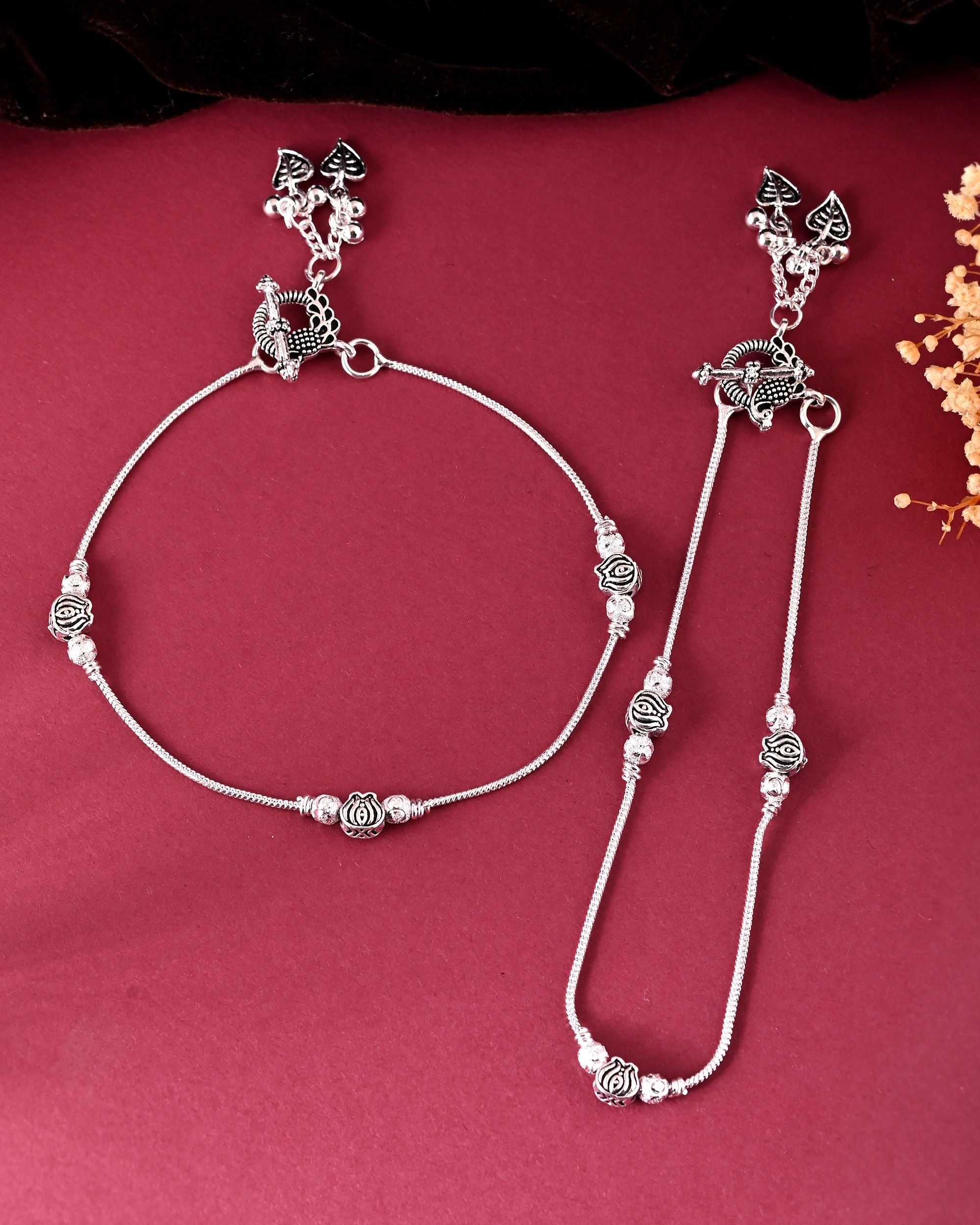 VOJ Set of 2 Silver Toned Floral Handcrafted Stainless Steel Anklet