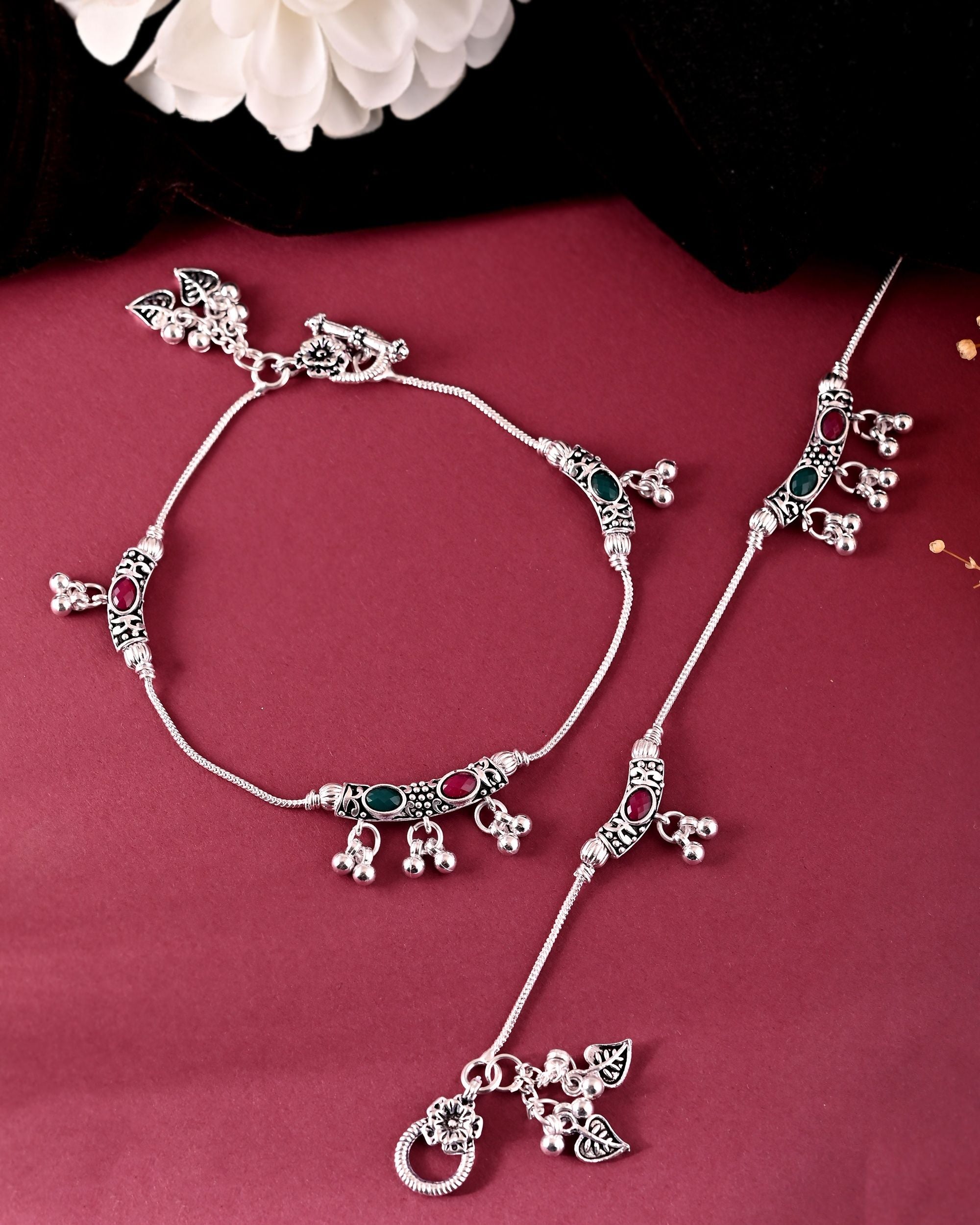 VOJ Set of 2 Silver Toned Meenakari Designed Stainless Steel Anklet