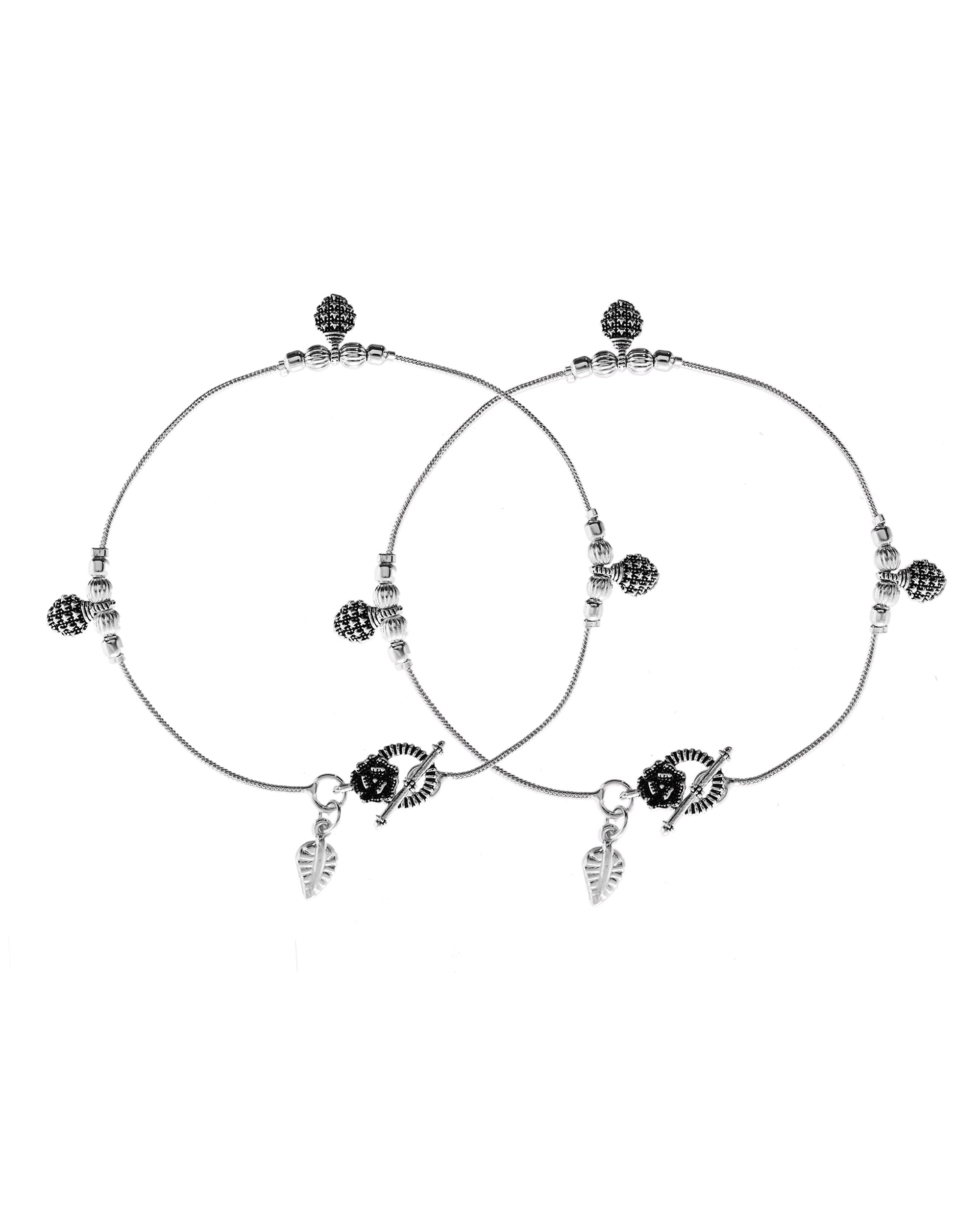 VOJ Set of 2 Silver Plated Leaf Designed Anklet