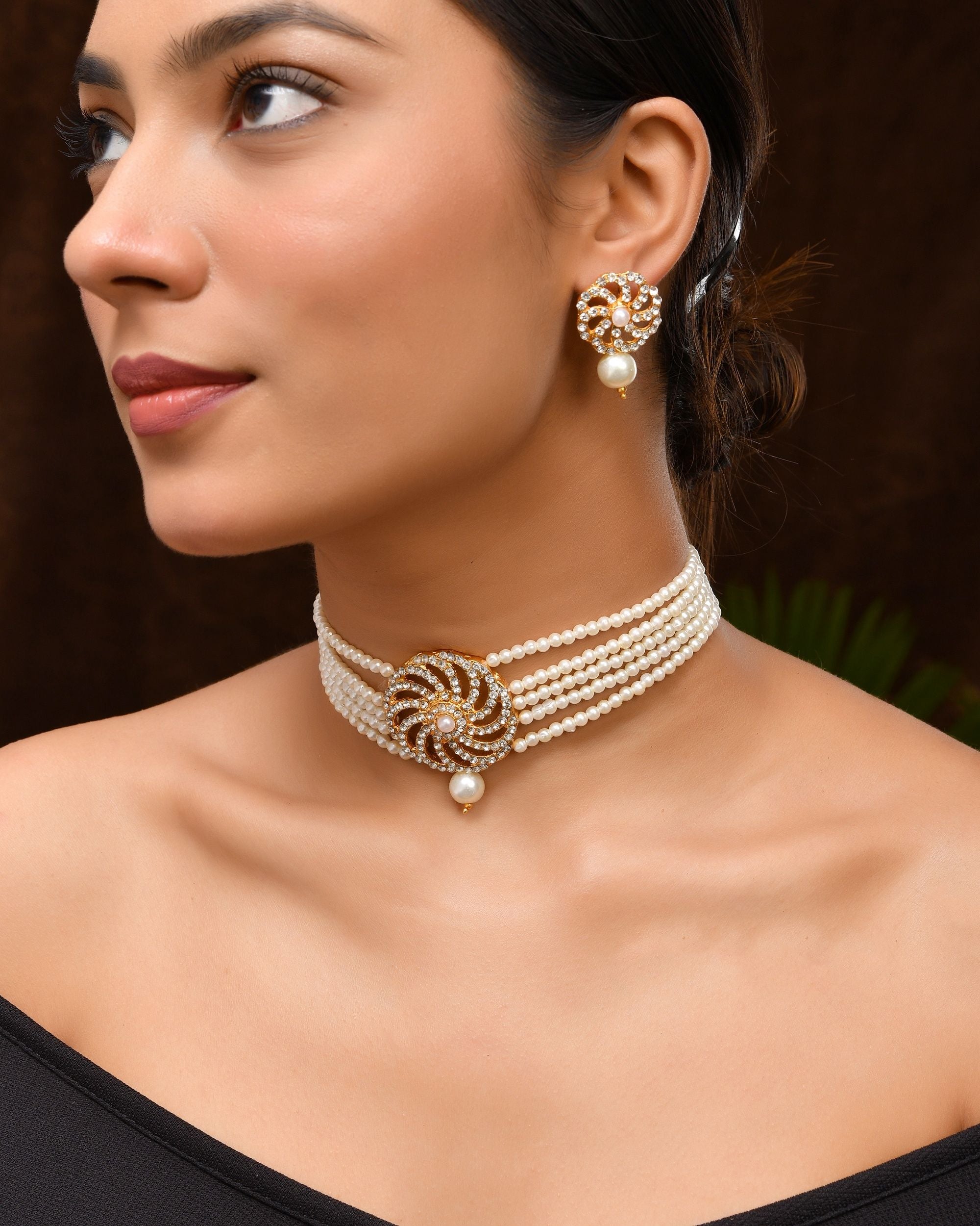 VOJ Gold Polished Stone And Pearl Studded Traditional Chokar Set