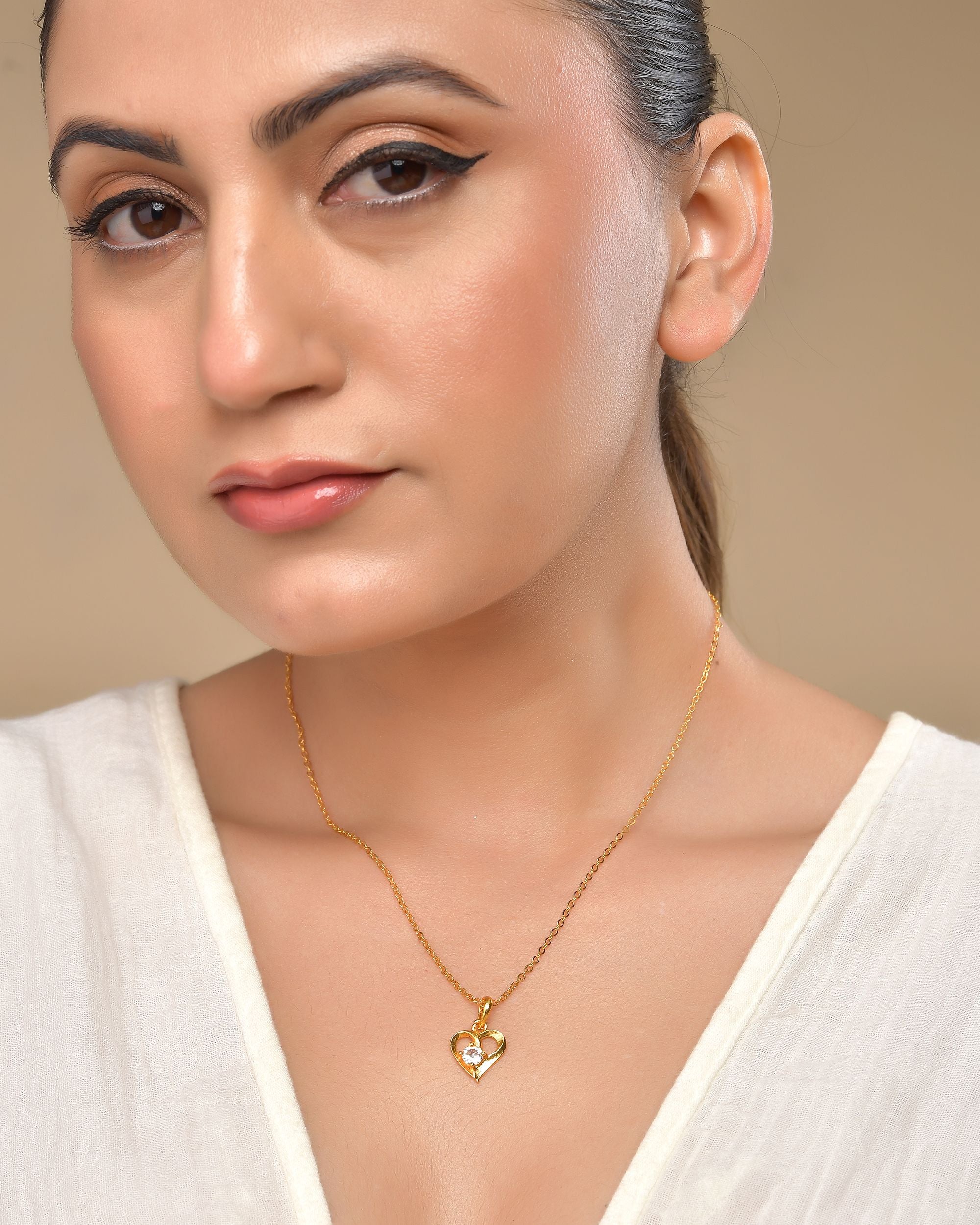 VOJ Gold Polished Chain With Heart Shaped Pendant