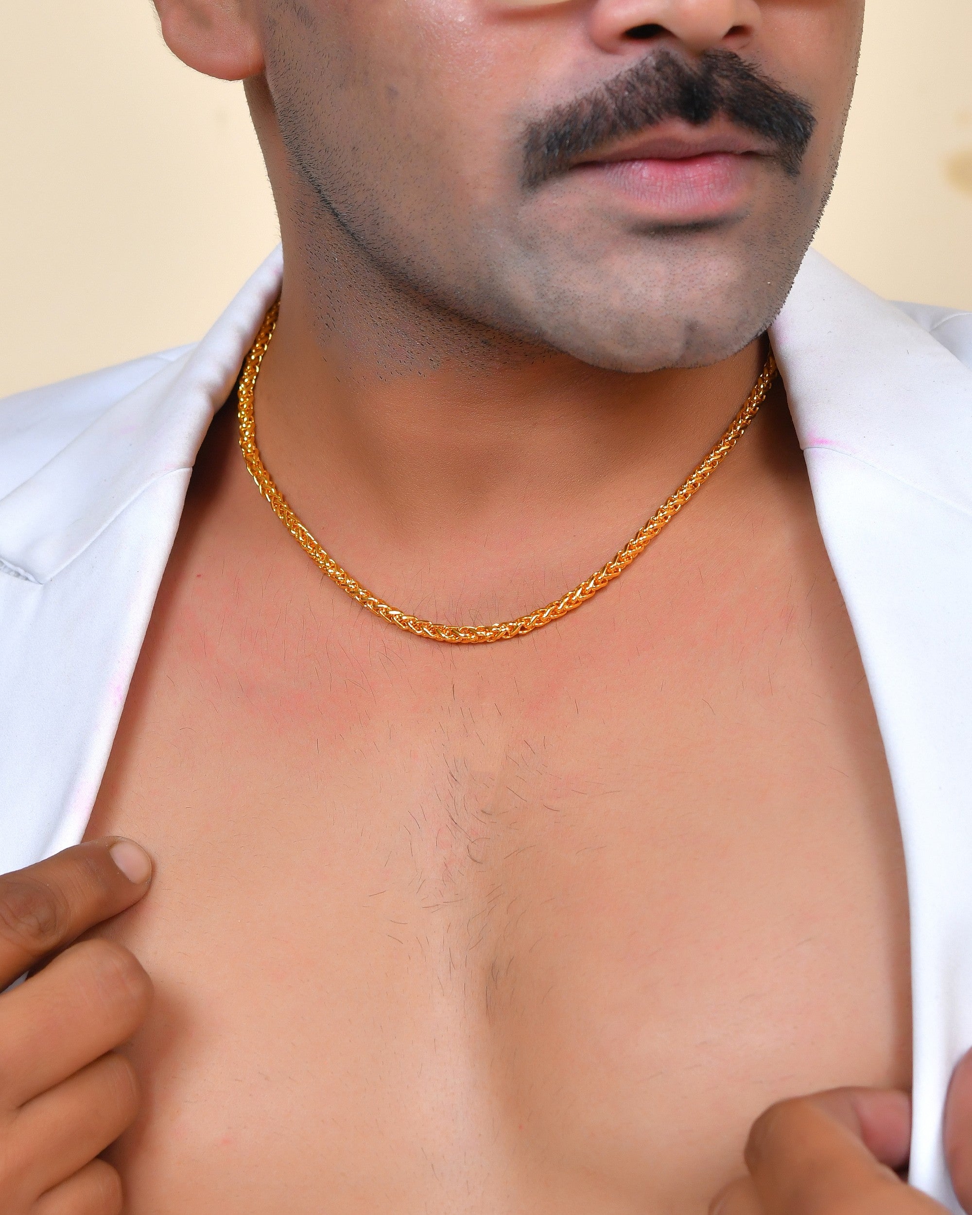 VOJ Men Gold Polished Round Classic Chain