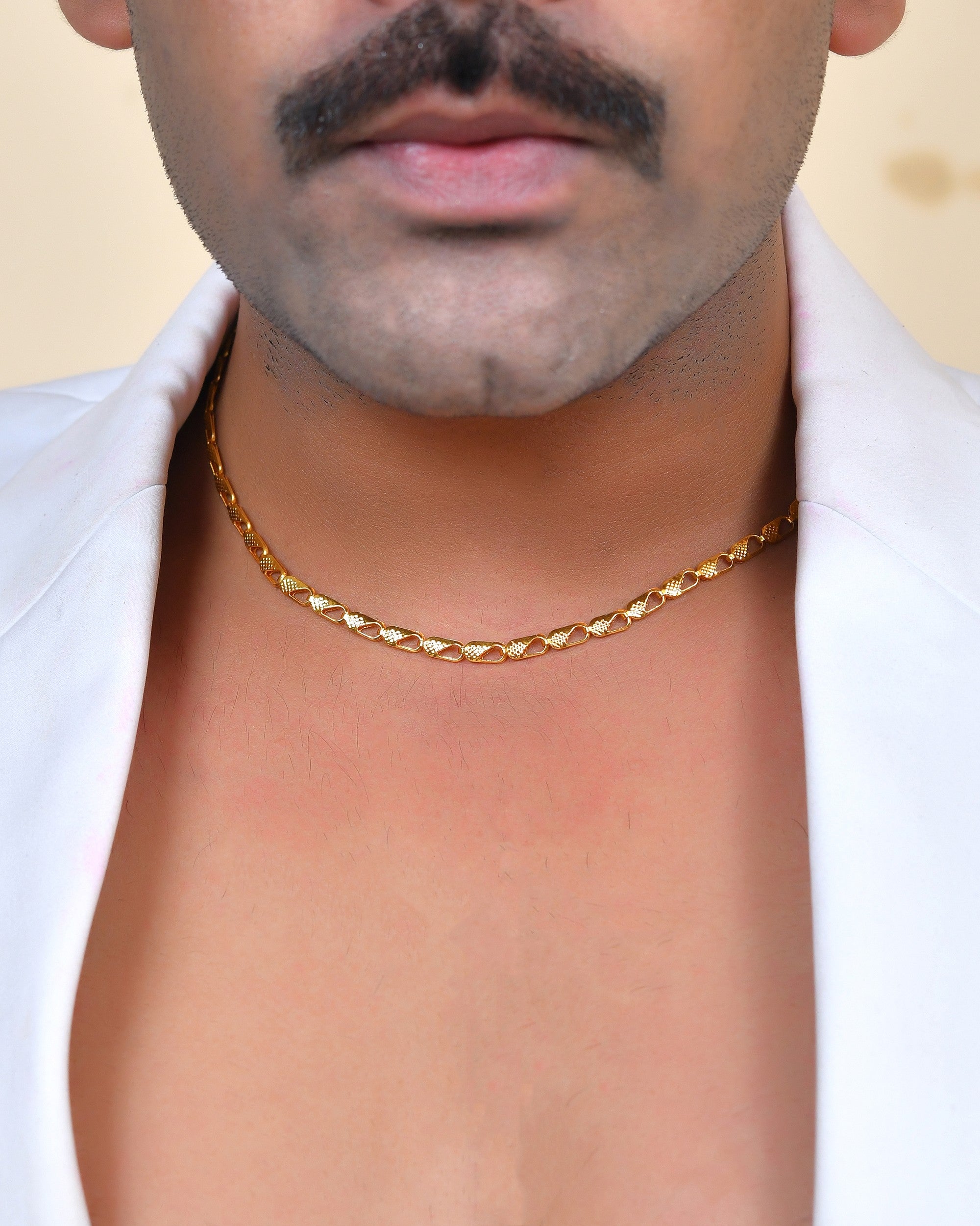 VOJ Gold Polished Biscuit Shaped Minimal Chain