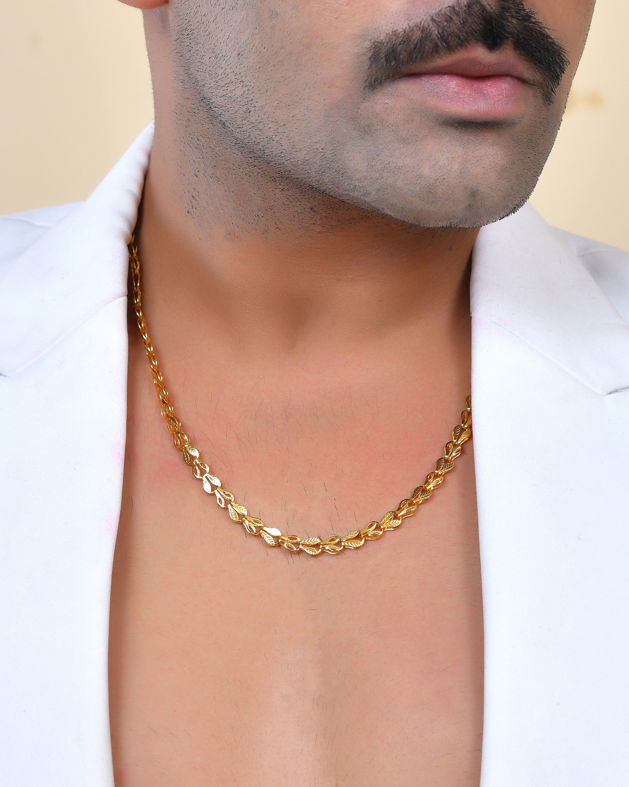 VOJ Men Designer Classic Gold Polished Chain