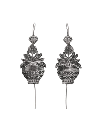 VOJ Silver Toned Designer Floral Shaped Ear Cuff - Distacart