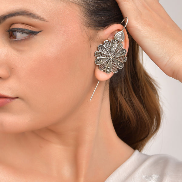 VOJ Silver Plated Flower Shaped Elegant Ear Cuff - Distacart