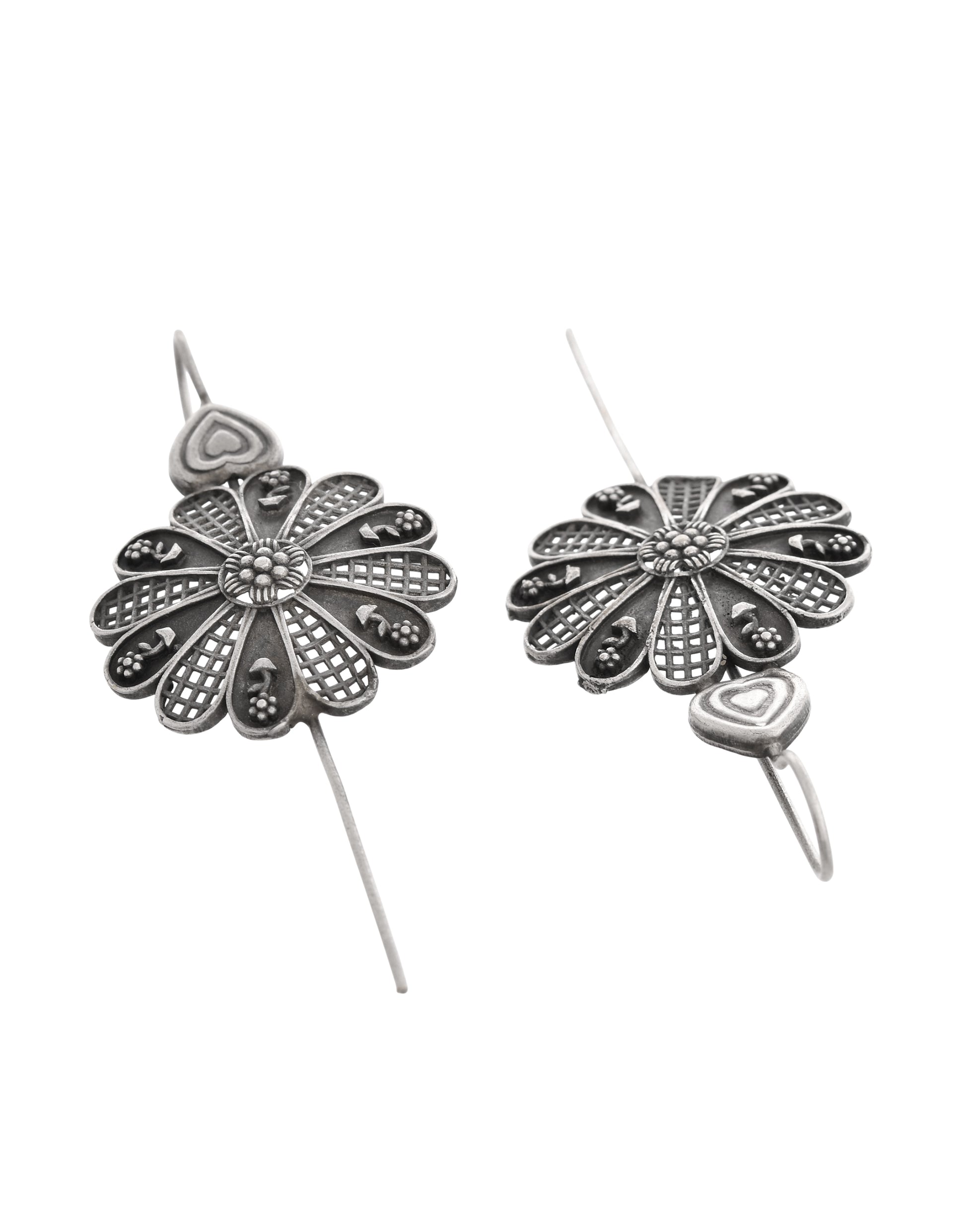 VOJ Silver Plated Flower Shaped Elegant Ear Cuff - Distacart