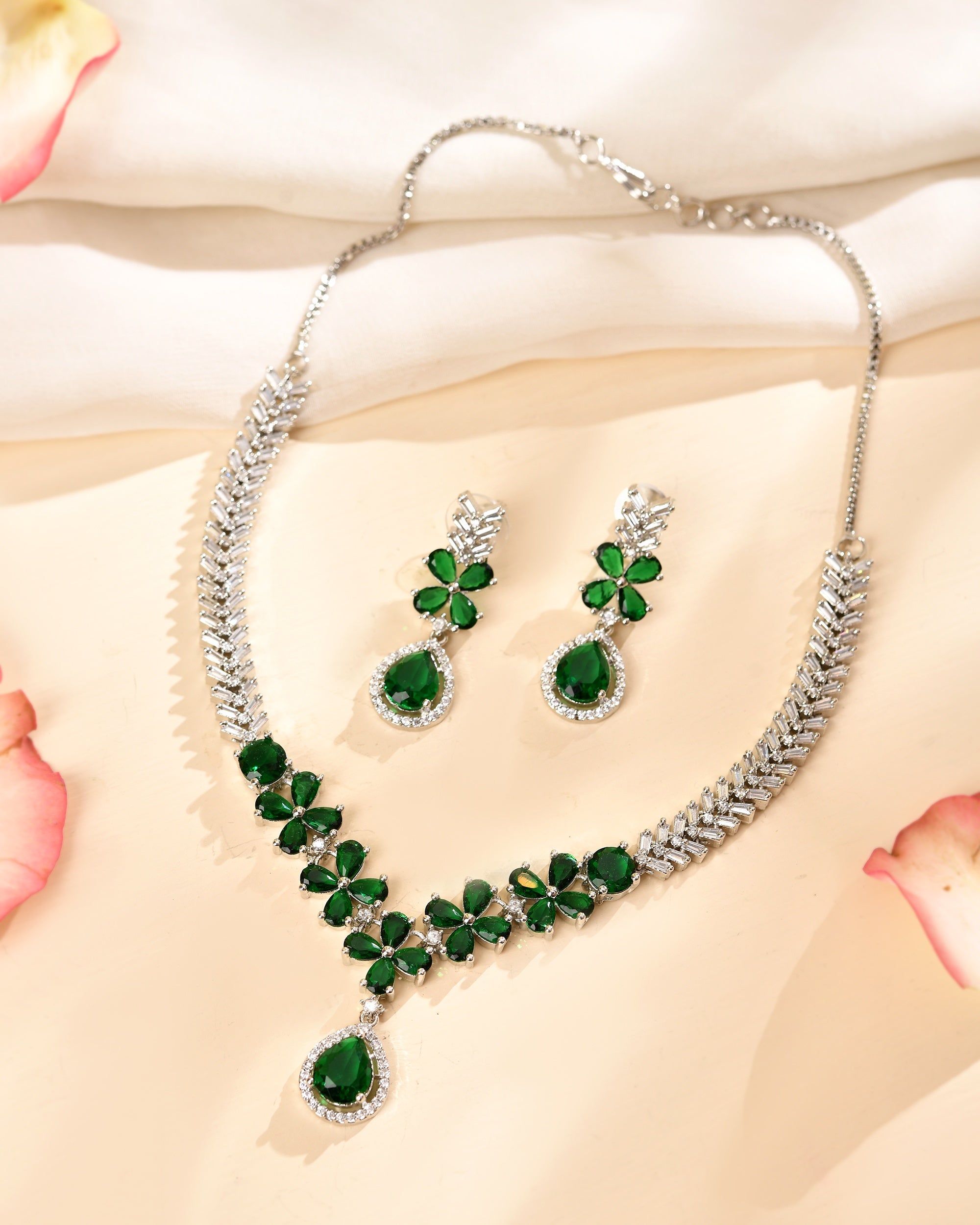 VOJ Silver Plated Green Floral Ad Jewellery Set