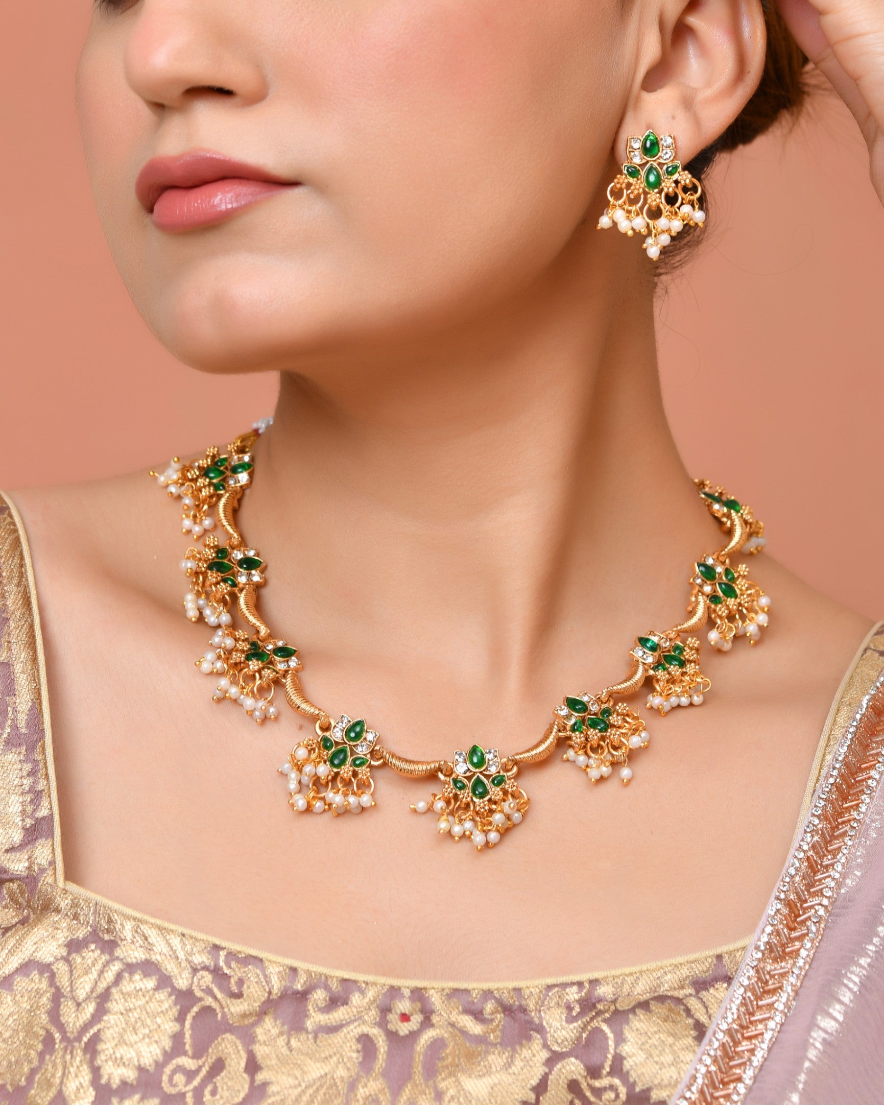 VOJ Gold Tone Green Floral Necklace Set - Dista