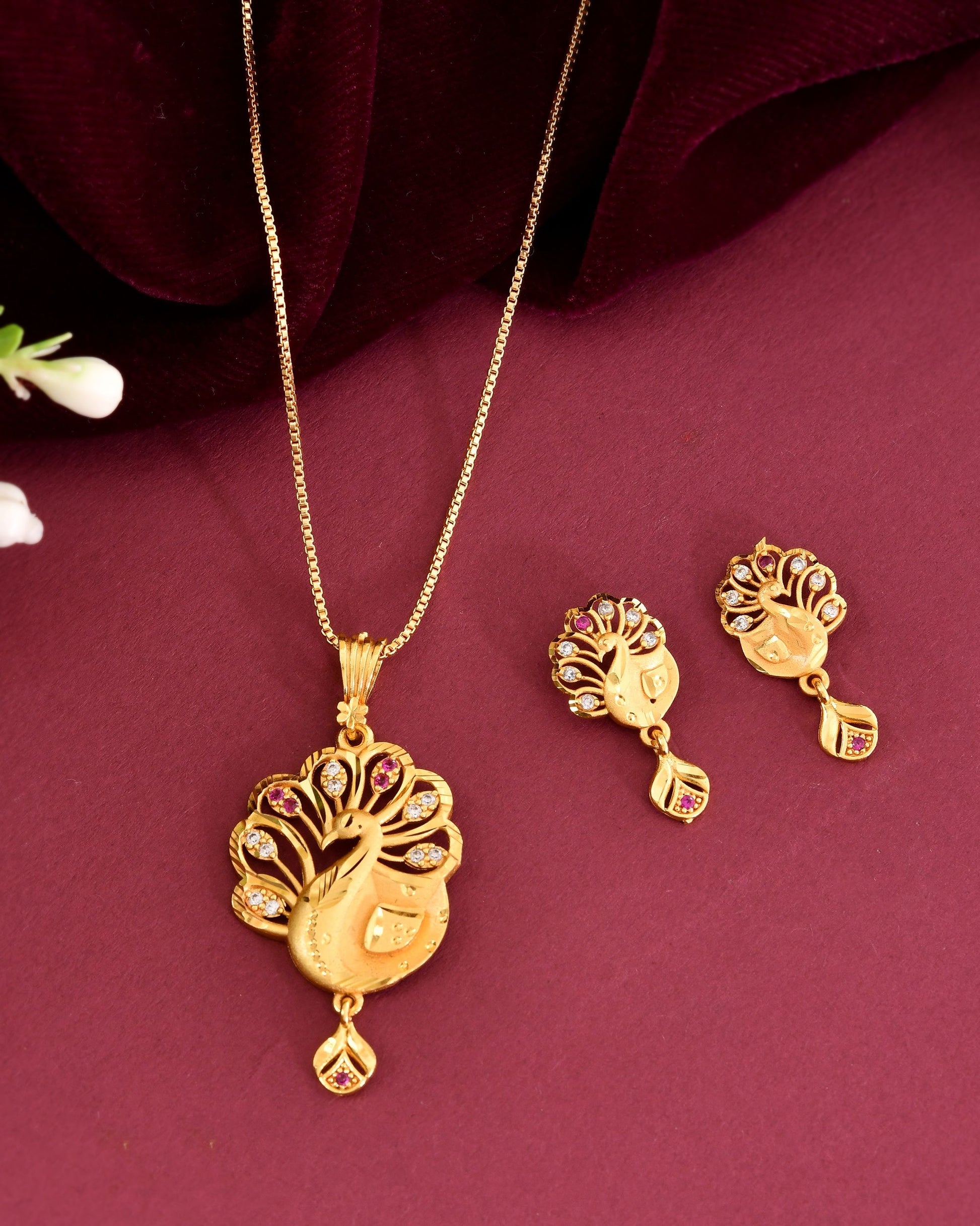 VOJ Gold Plated Peacock Shaped Chain Set - Dista
