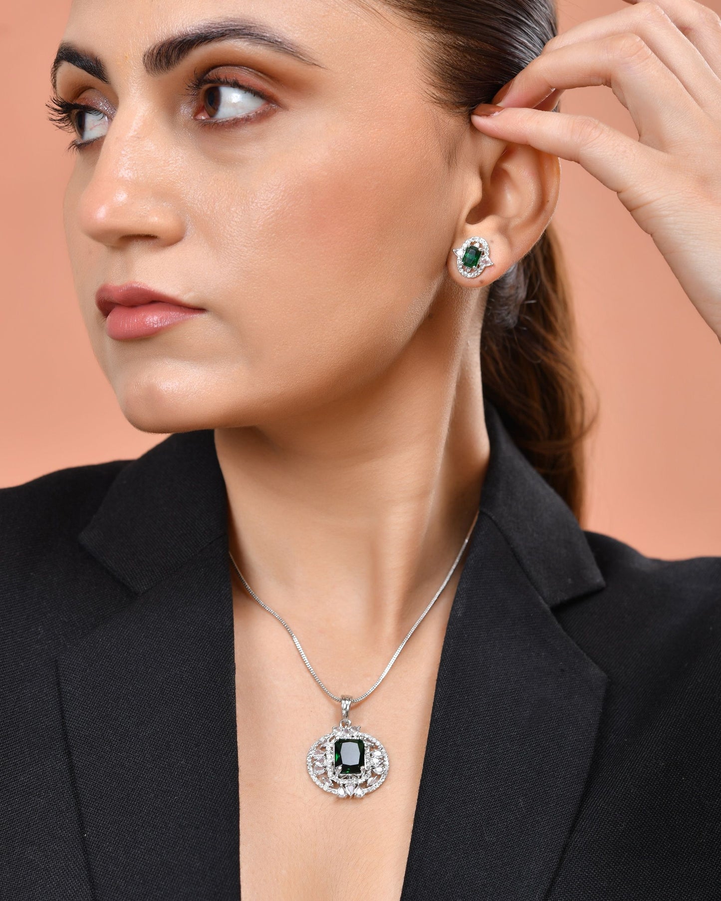 VOJ Silver Tone Blue Rectangular And Ad Stone Studded Chain Set - Dista