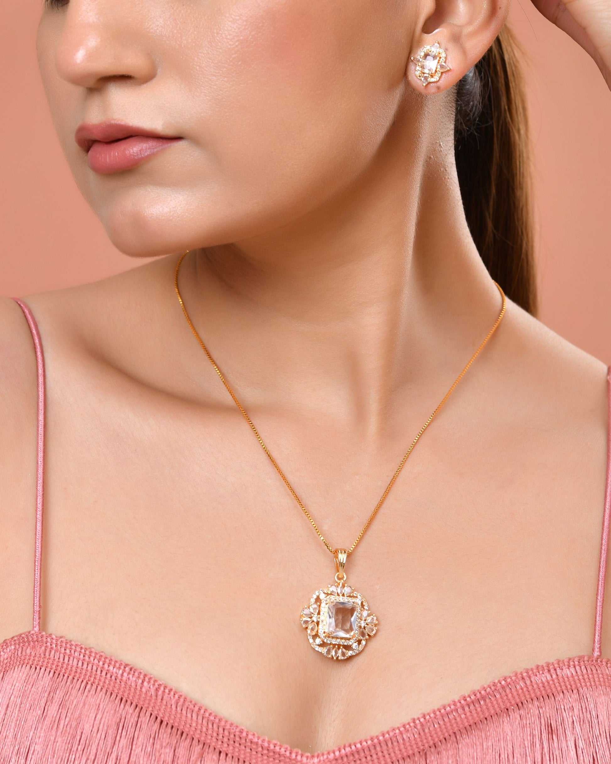 VOJ Gold Toned Rectangular Shaped Ad Chain Set - Dista