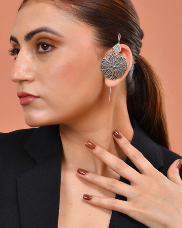 VOJ Silver Toned Floral Design Oxidized Ear Cuff Earrings - Dista