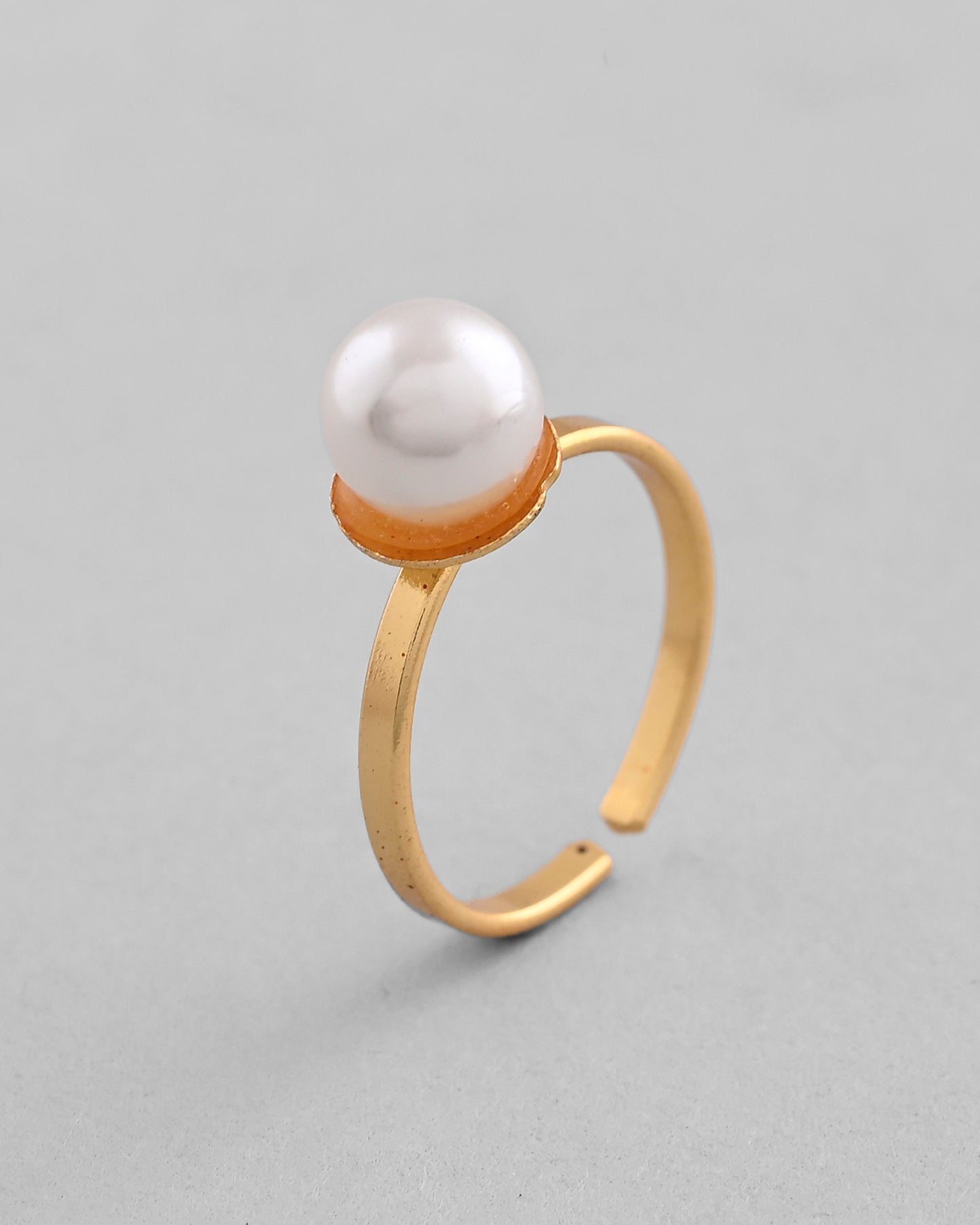 VOJ Gold-Polished One Pearl Ring - Distacart