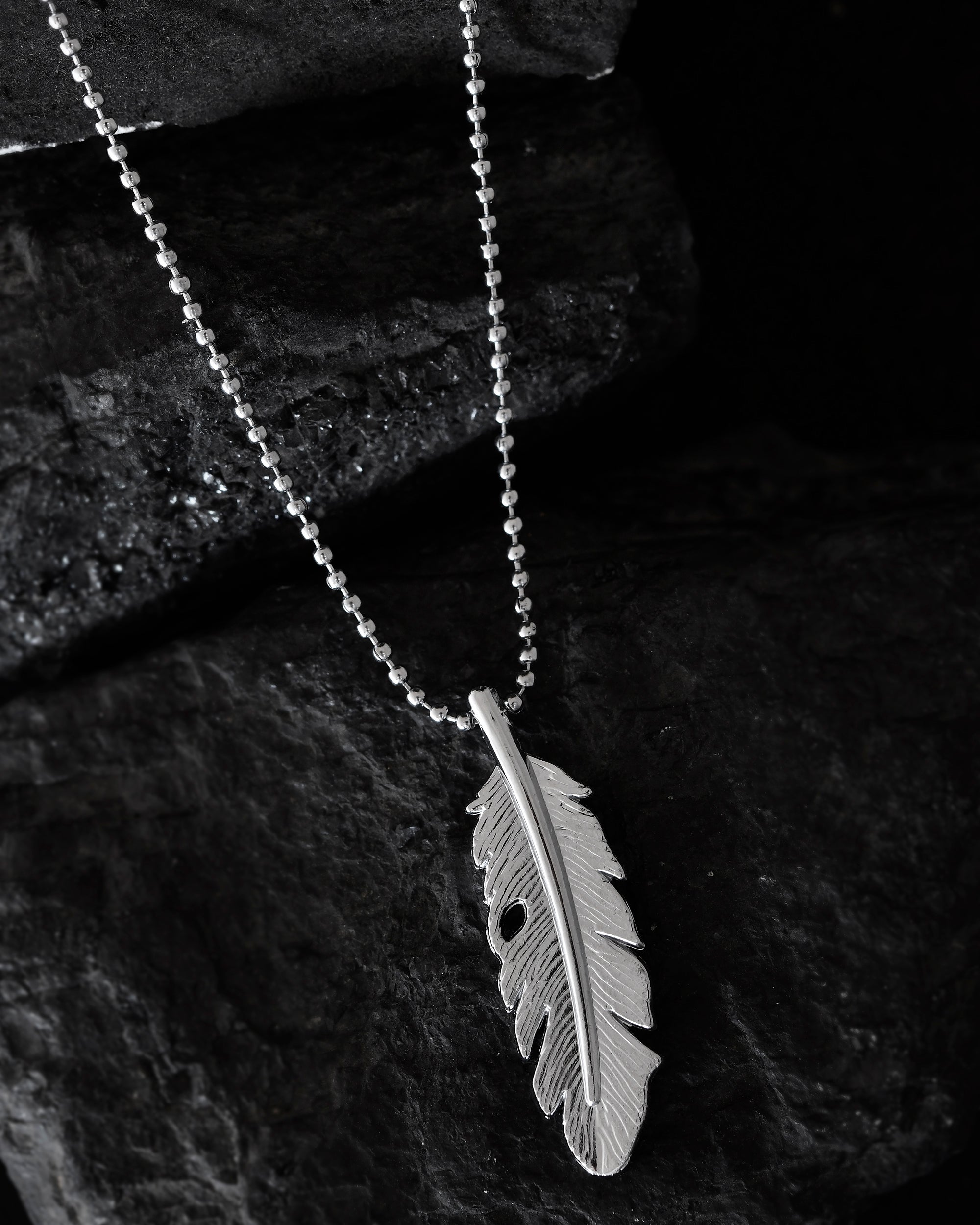 VOJ Silver Plated Men Chain With Leaf Shaped Pendent - Distacart