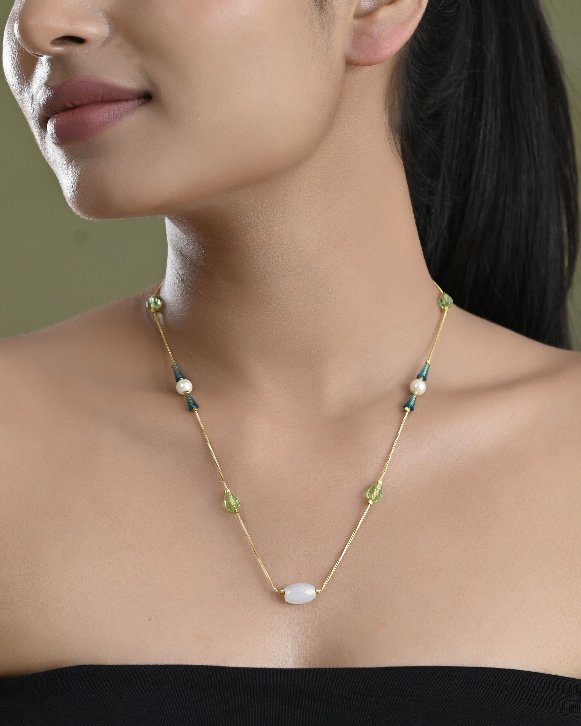 VOJ Gold-Polished Green Beaded Chain For Women - Distacart